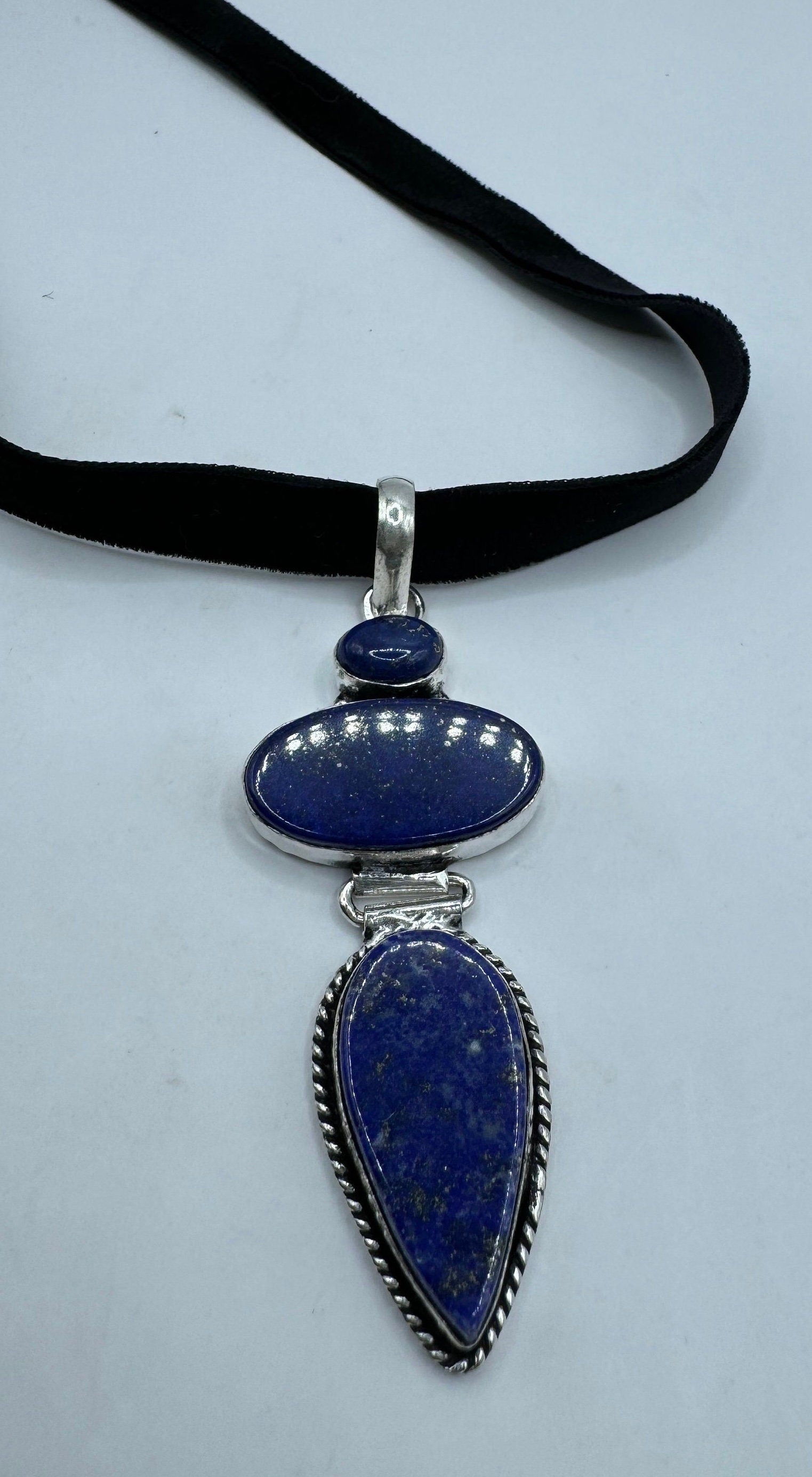 Vintage Tibetan Blue Lapis Lazuli Boho Choker Black Velevet Ribbon Necklace.