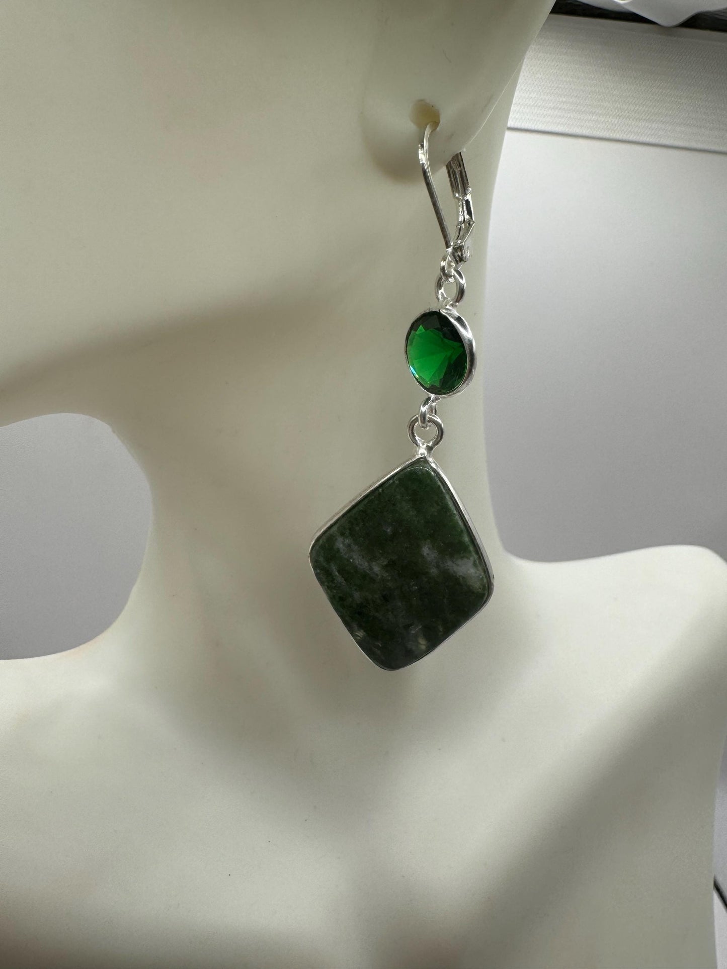 Antique vintage Green Chrysoprase Silver dangle earrings