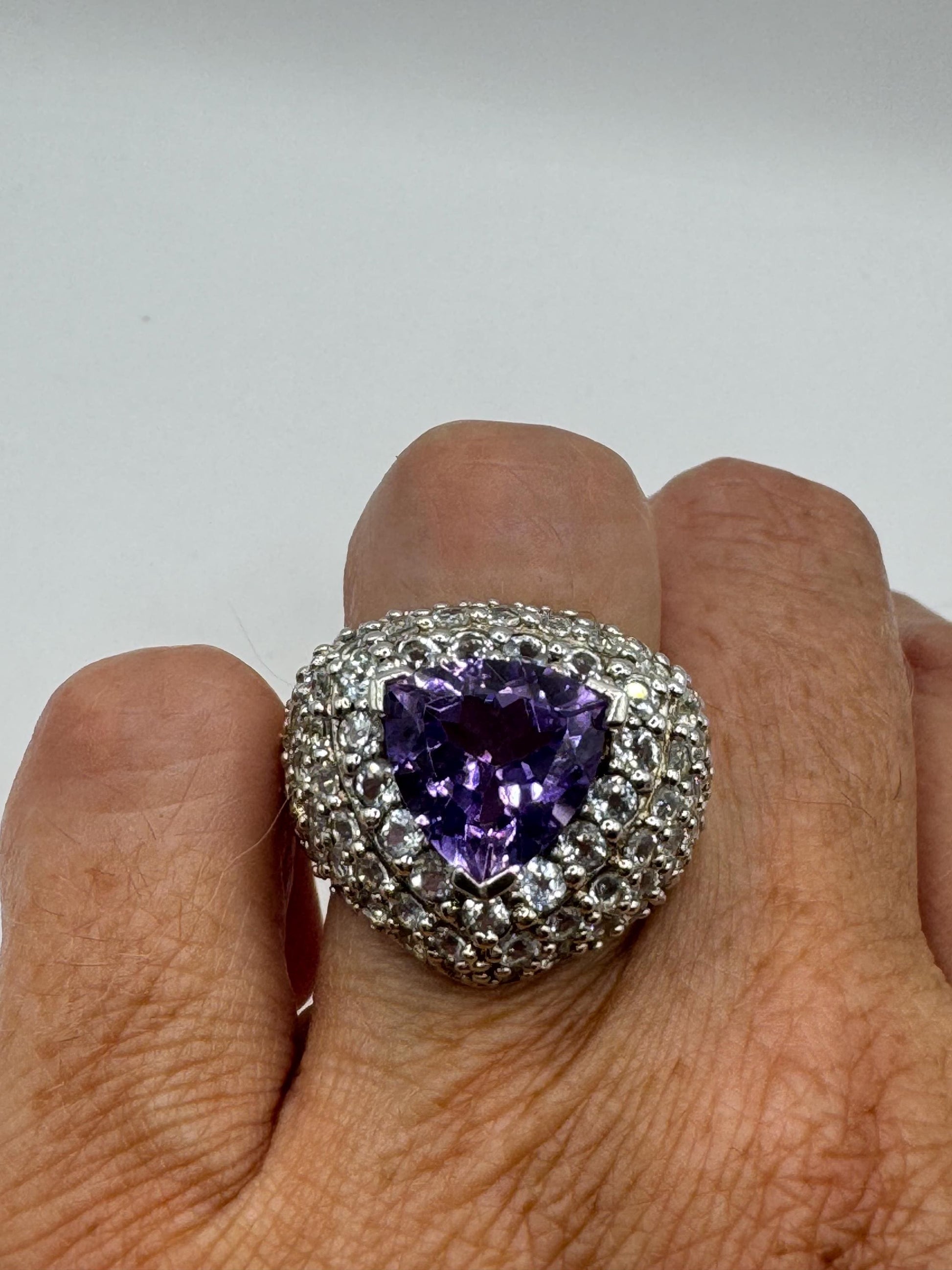 Vintage Purple Amethyst Ring in 925 Sterling Silver