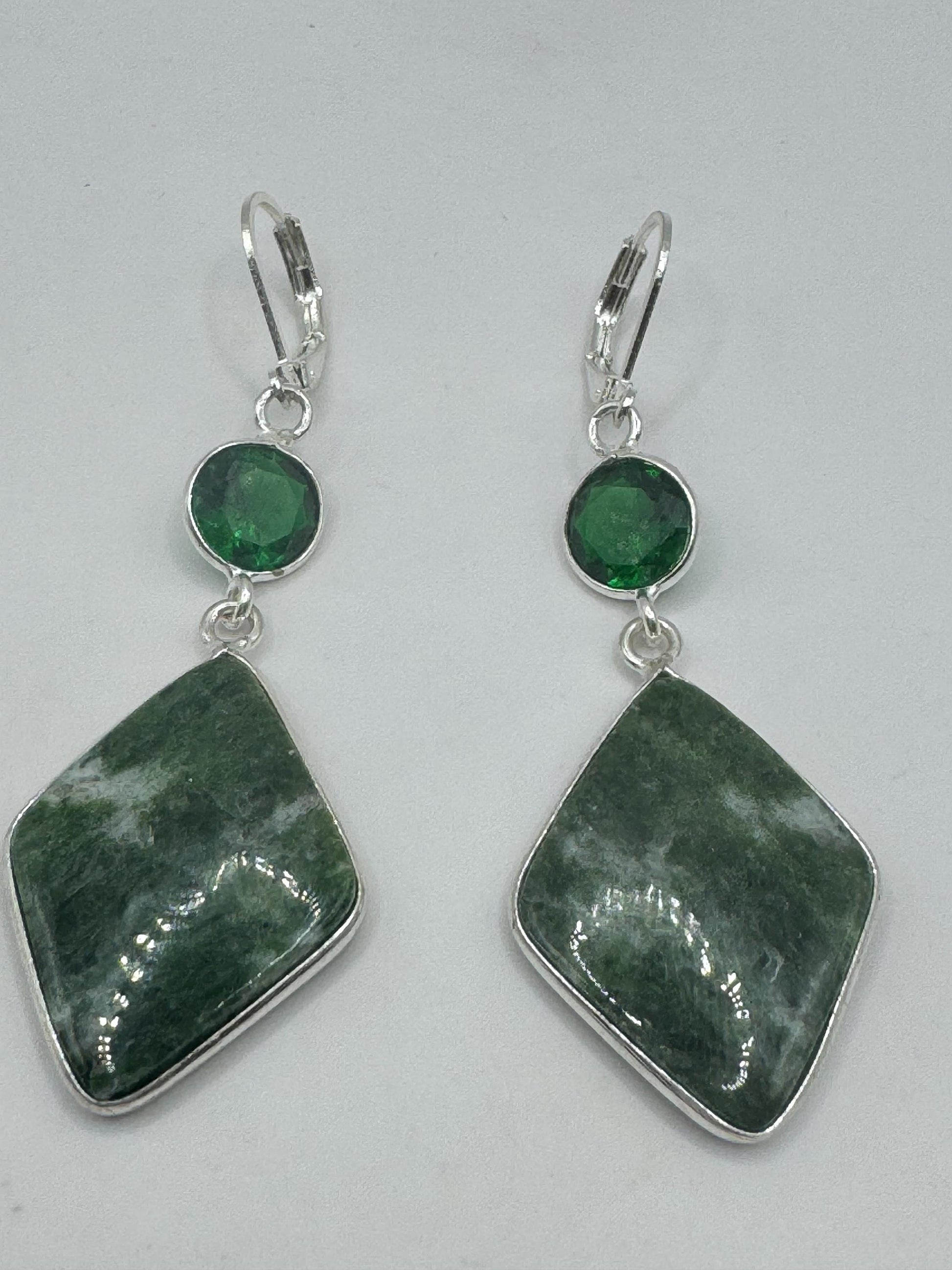 Antique vintage Green Chrysoprase Silver dangle earrings