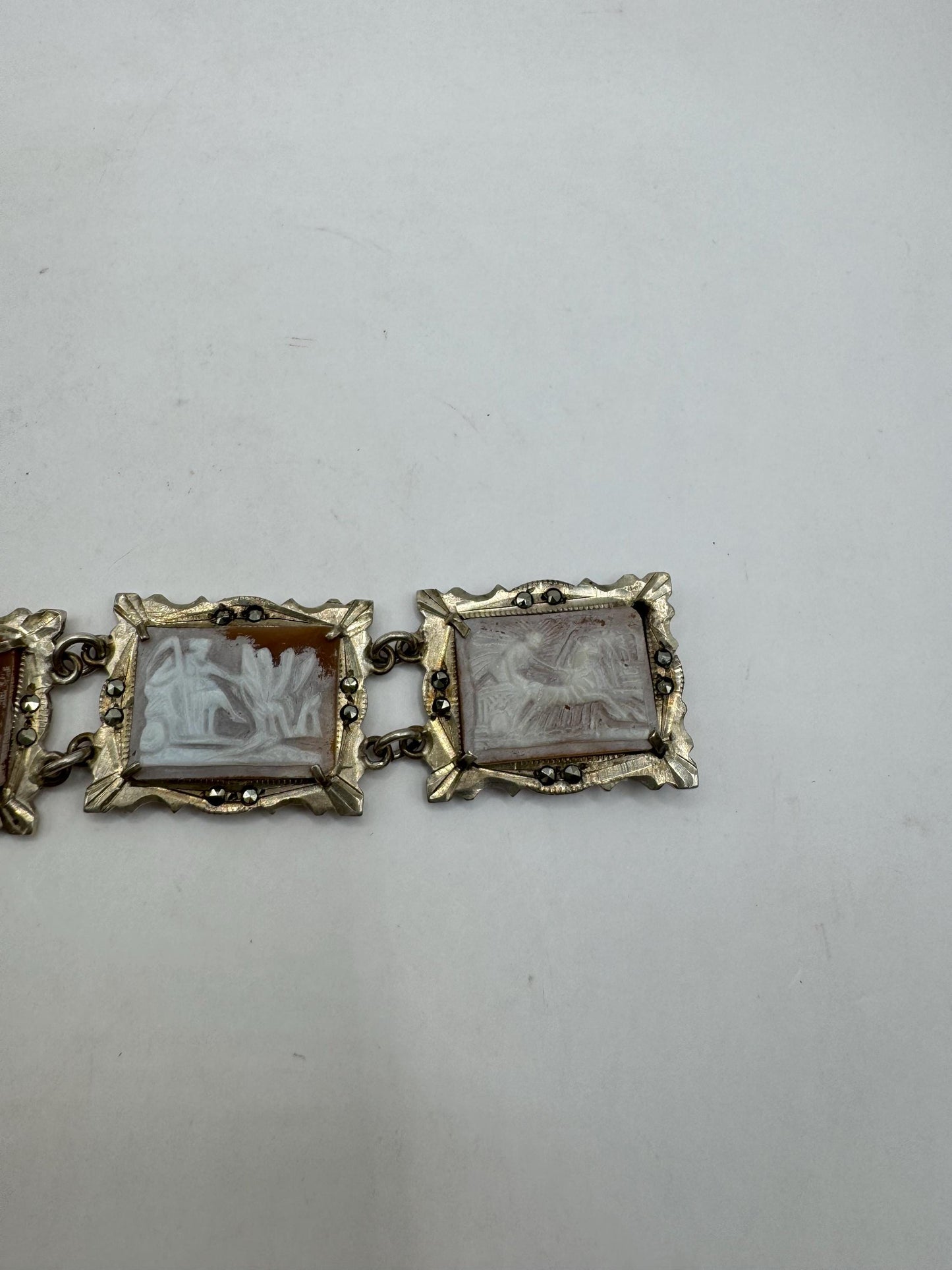 Vintage Cameo Bracelet 14k Yellow Gold Filled