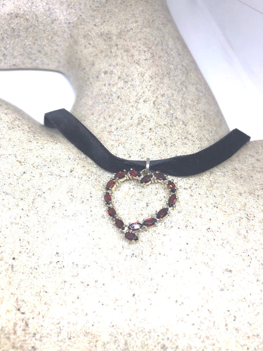 Vintage Handmade 925 Sterling Silver White Genuine Garnet Antique Heart Pendant Necklace