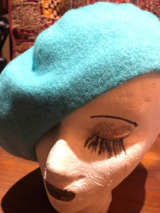 Vintage Turquoise Blue Wool Felt 11 in Beret Hat