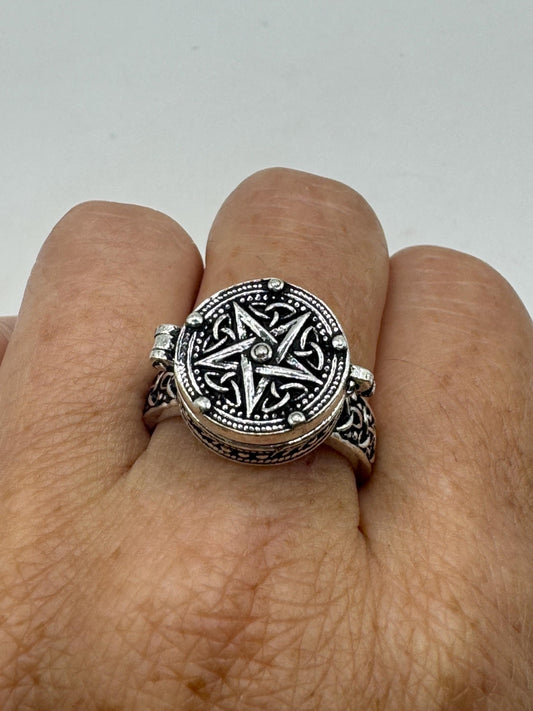 Vintage White Bronze Poison Pillbox Ring