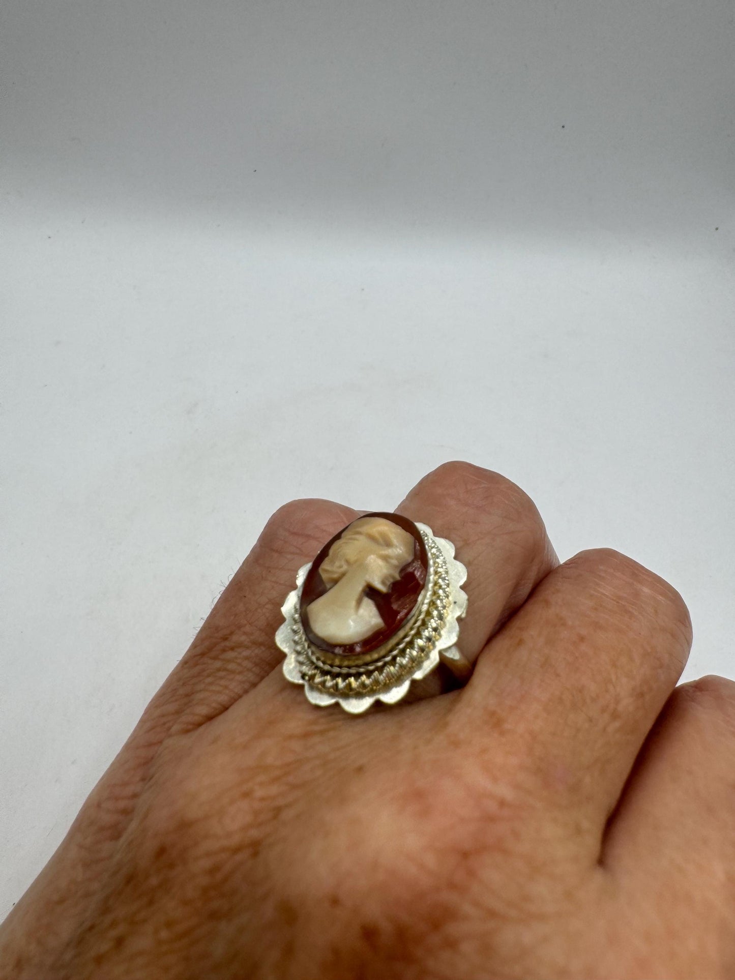 Vintage Cameo 925 Sterling Silver Cocktail Ring