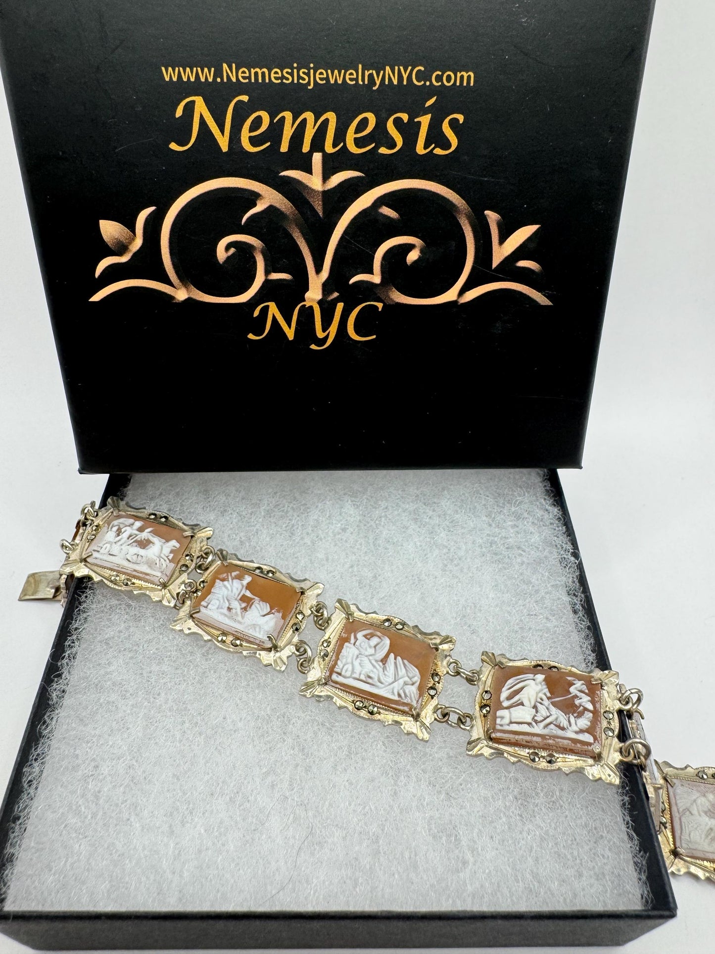 Vintage Cameo Bracelet 14k Yellow Gold Filled