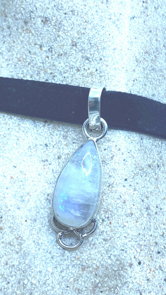 Vintage Rainbow Moonstone Choker Pendant Necklace