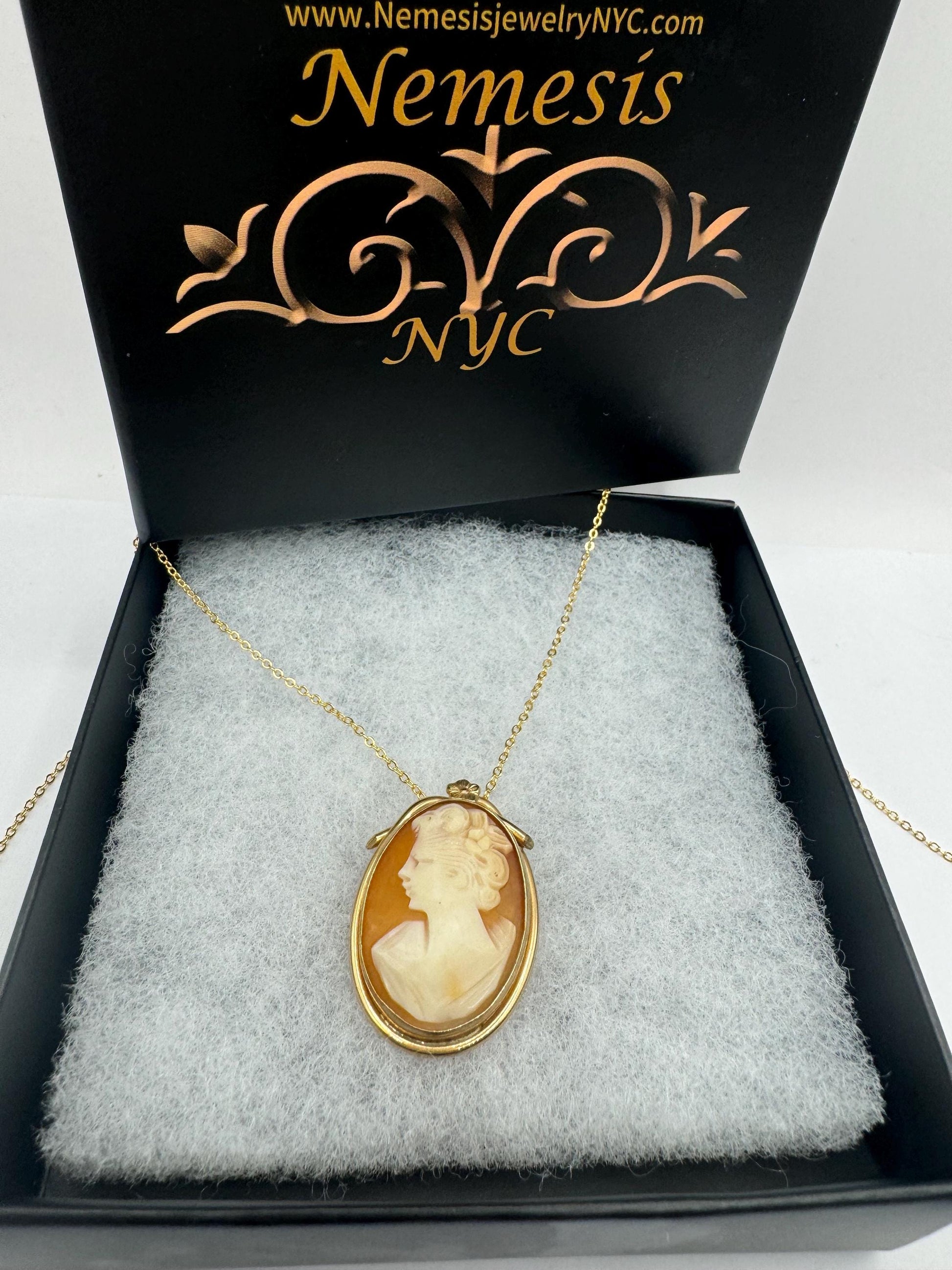 Vintage Shell Cameo Pea Yellow Gold Filled Necklace Choker pin brooch