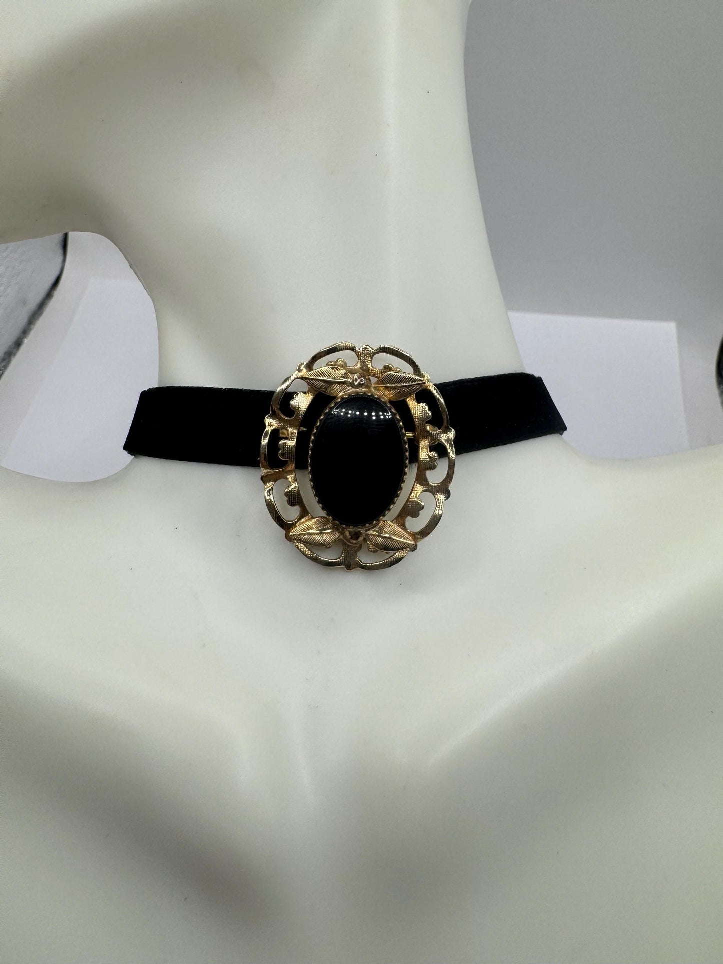 Vintage Black Onyx Pin Gold Filled Brooch