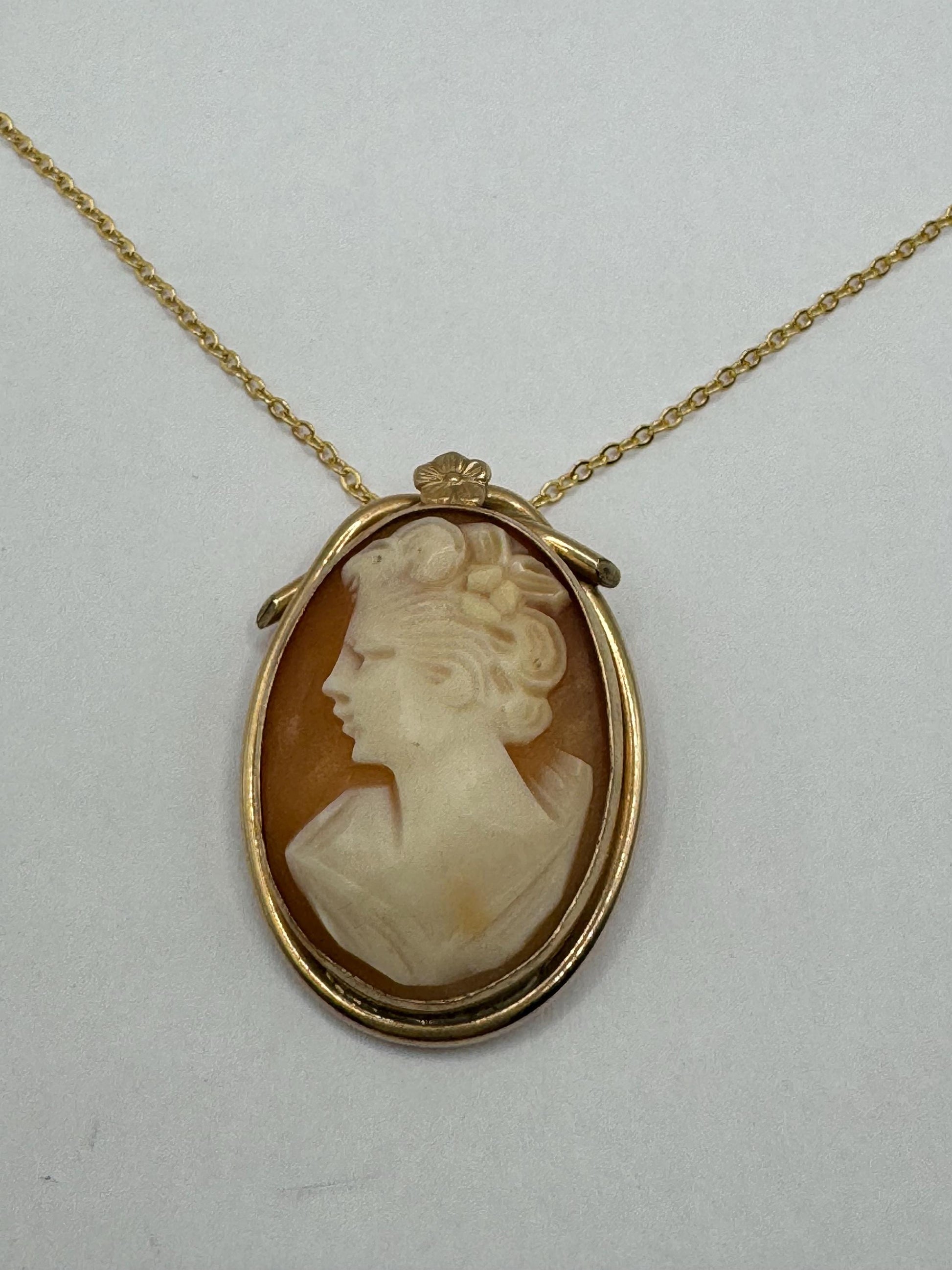 Vintage Shell Cameo Pea Yellow Gold Filled Necklace Choker pin brooch