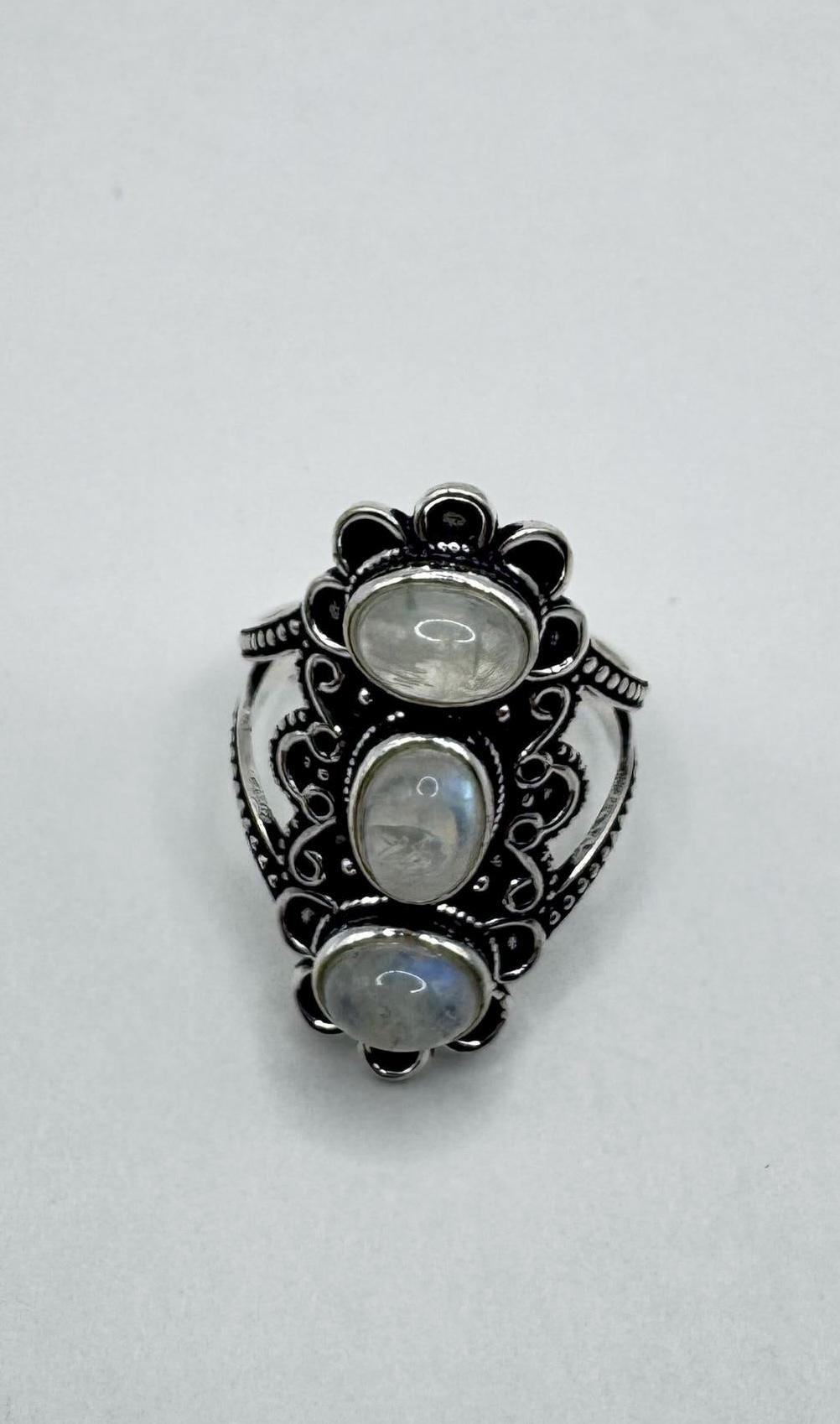 Vintage Large Blue White Rainbow Moonstone Stone Silver Ring