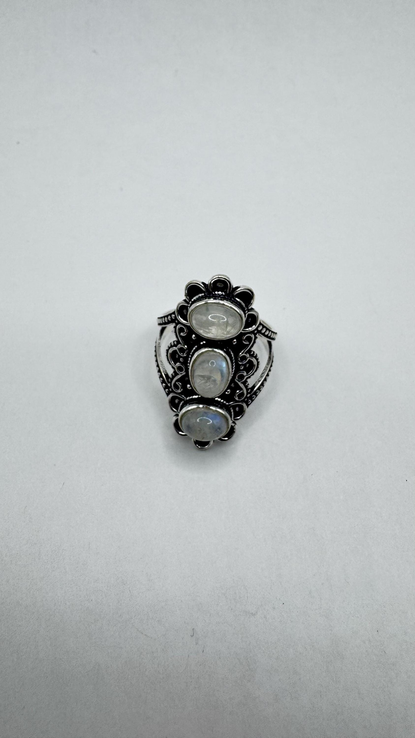 Vintage Large Blue White Rainbow Moonstone Stone Silver Ring