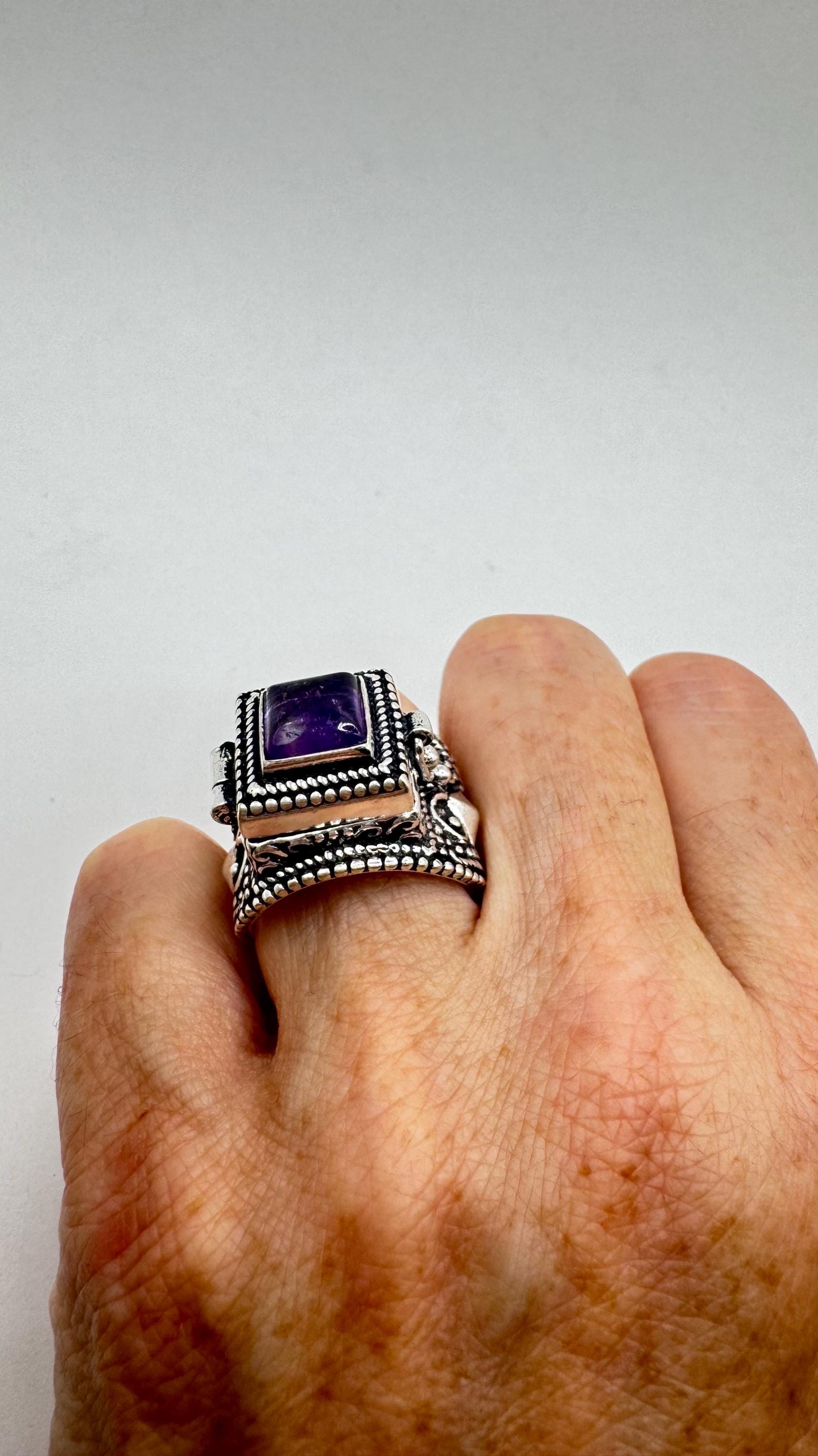 Vintage Purple Amethyst Silver Bronze Poison Pillbox Ring
