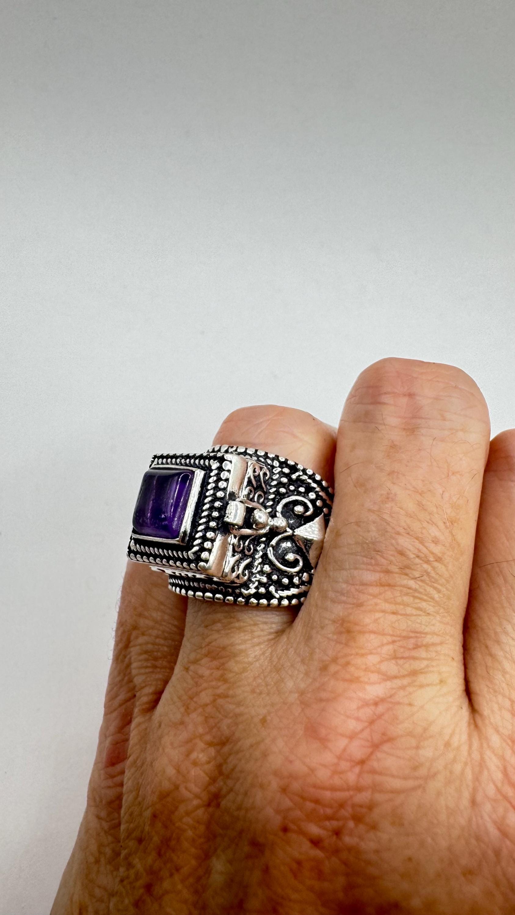 Vintage Purple Amethyst Silver Bronze Poison Pillbox Ring