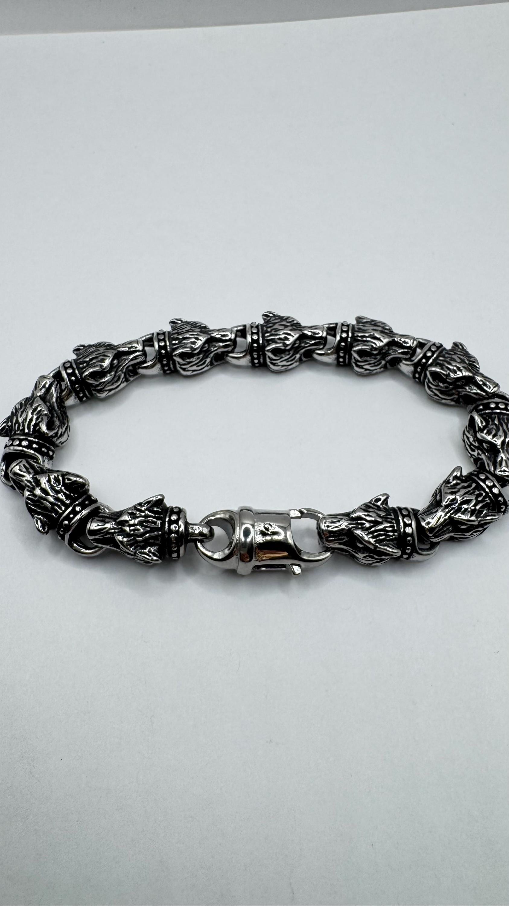 Vintage Style Wolf Bracelet Unisex Men Stainless Steel