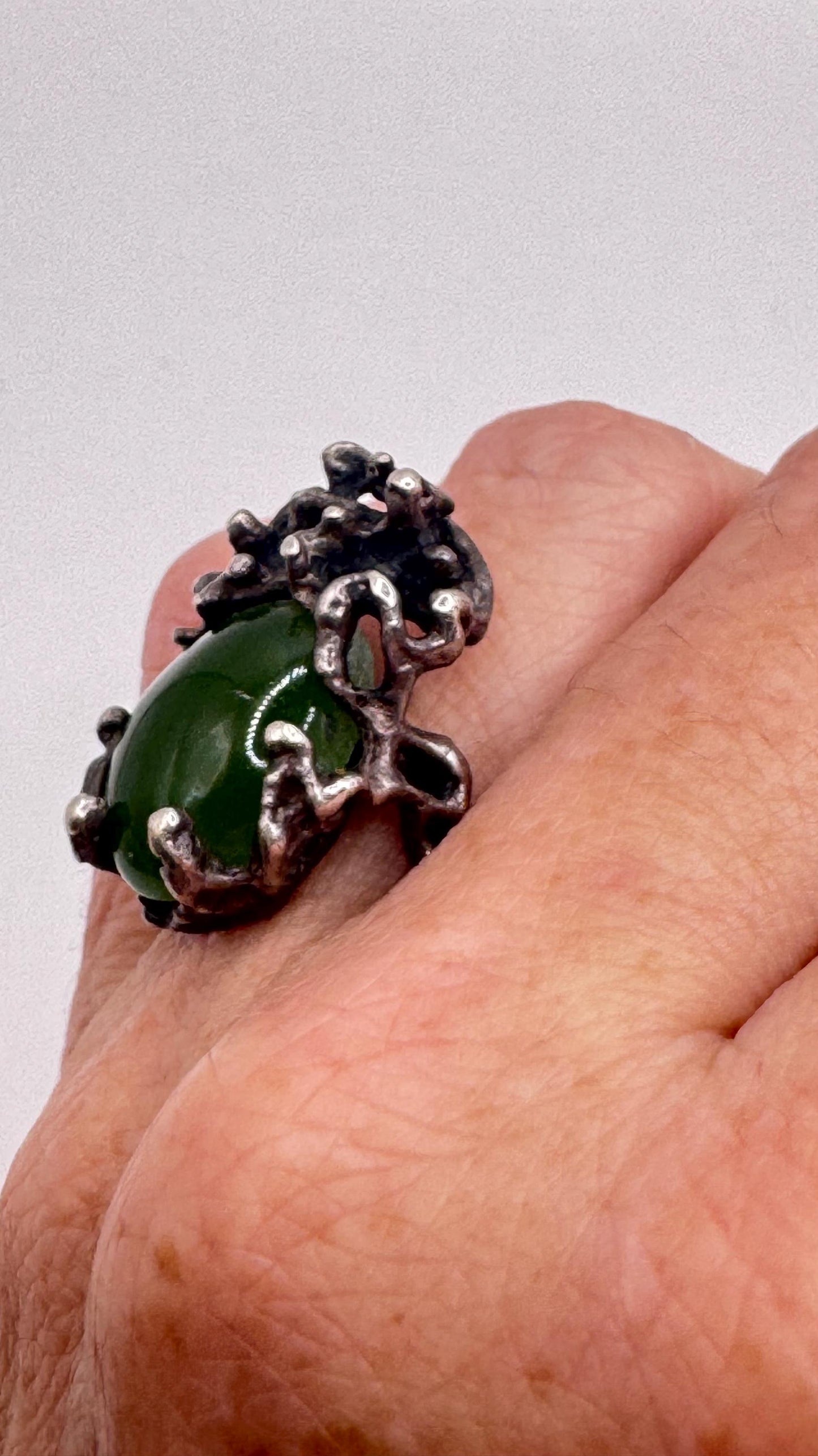 Vintage Green Ring Jade Nephirite 925 Sterling Silver Size 8.25
