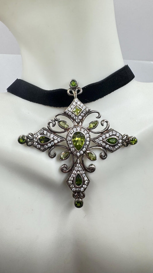 Vintage Green Cross Chrome Diopside Peridot Choker 925 Sterling Silver Cross Pendant