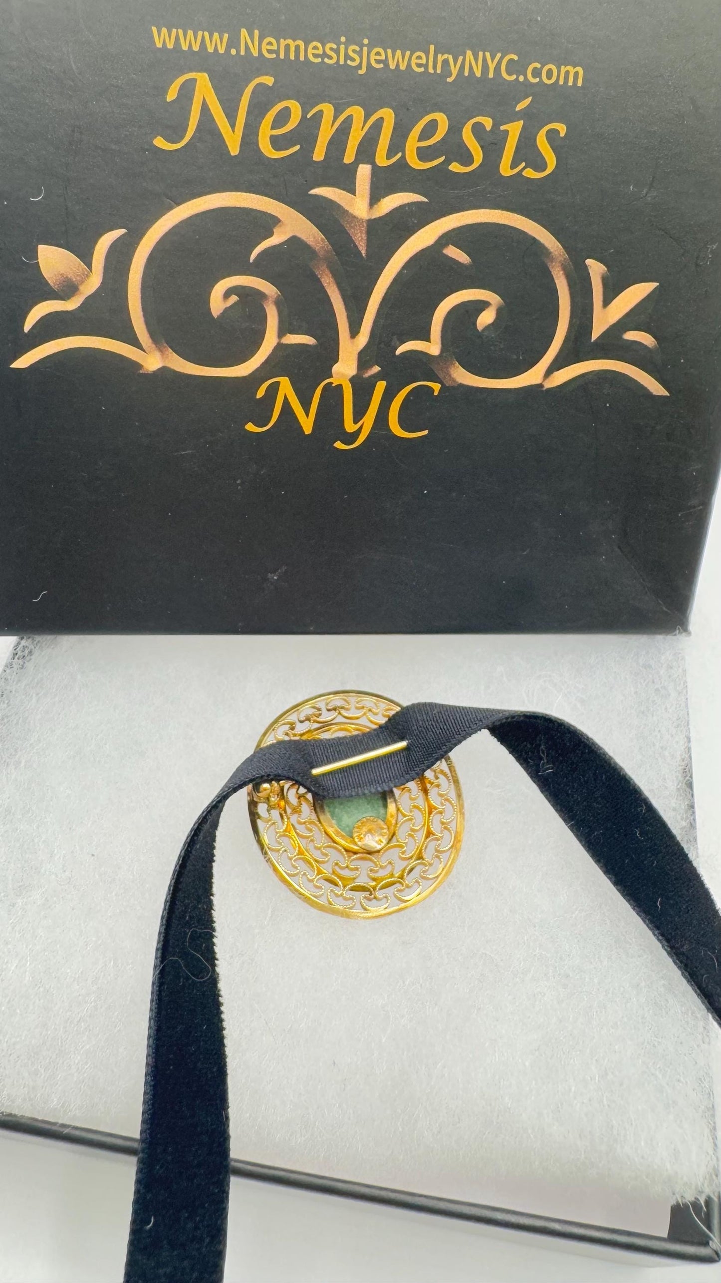 Vintage Green Jade Yellow Gold Filled Brooch Pin