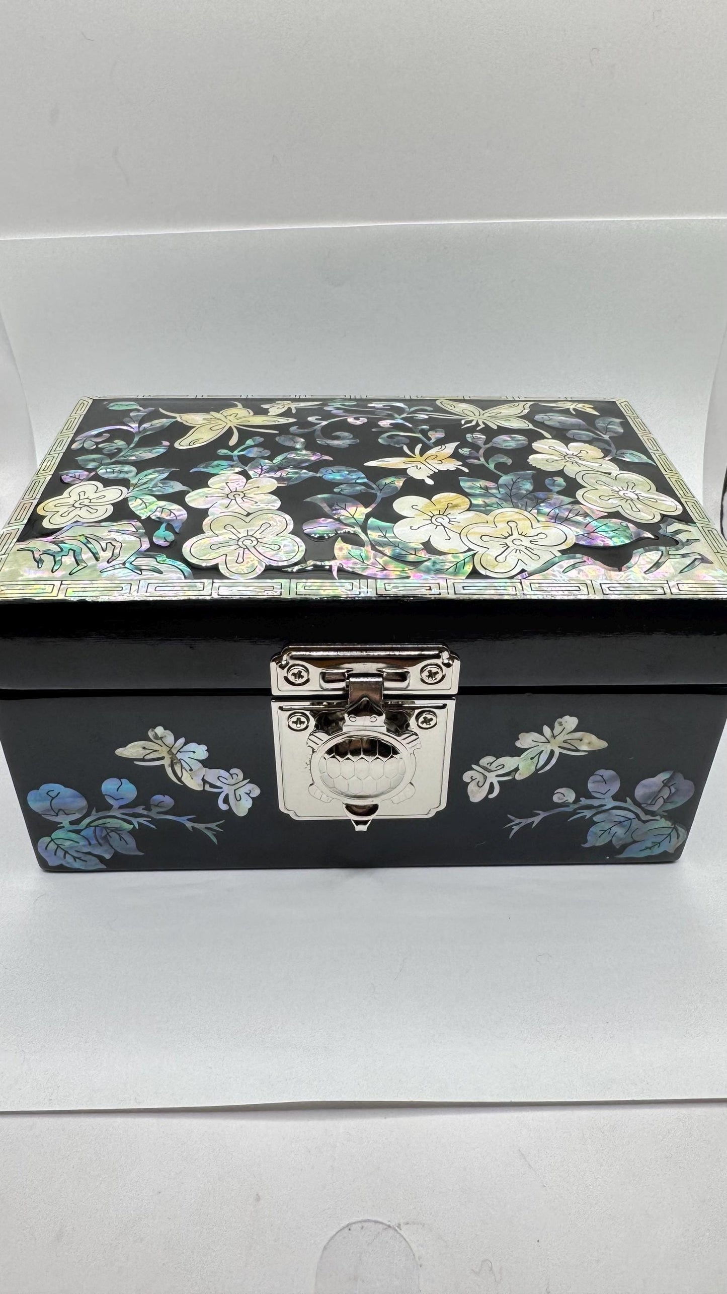 Vintage Mother Of pearl lacquer wood inlay Trinket Jewelry box
