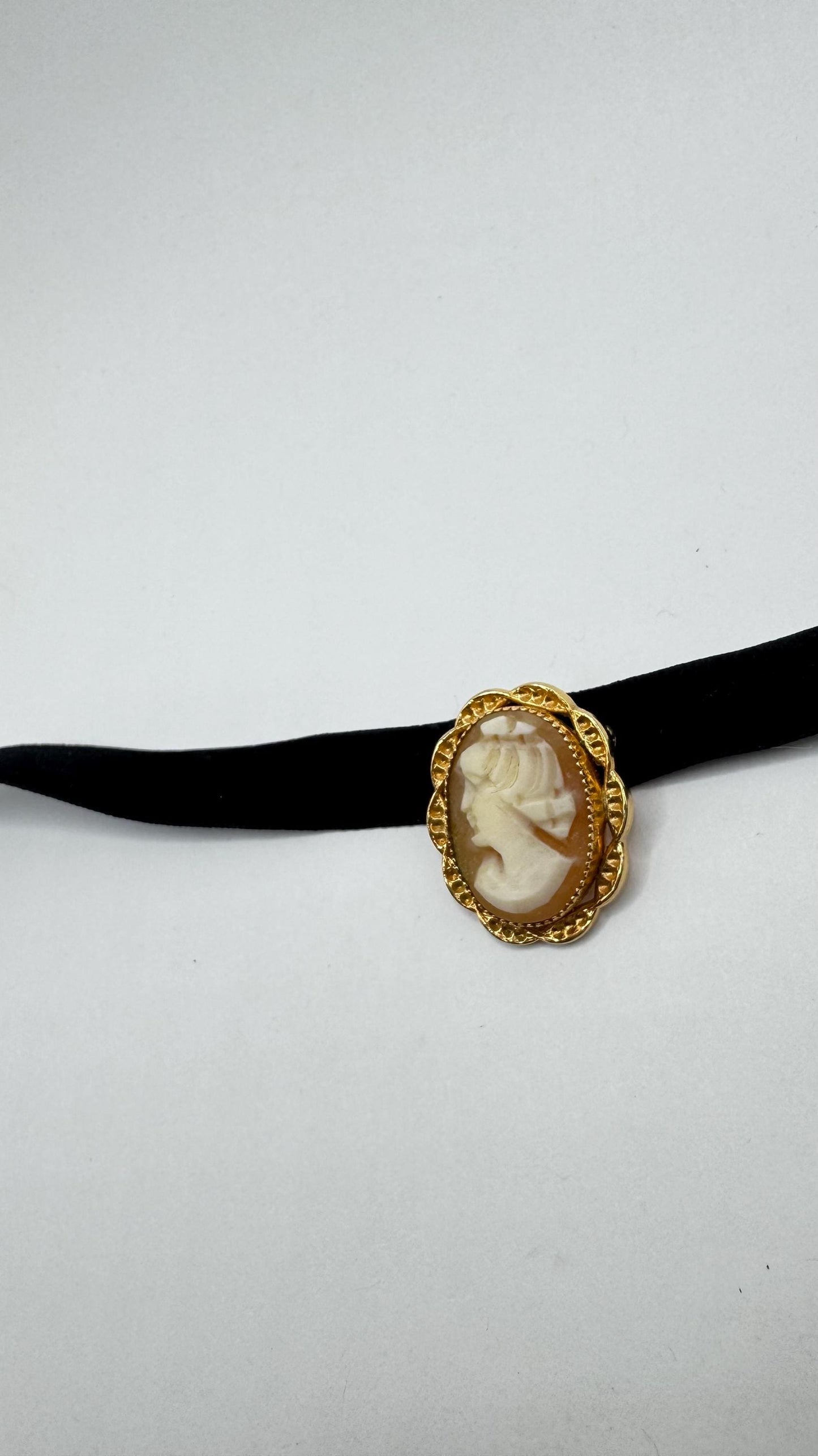 Vintage Shell Cameo Yellow Gold Filled Brooch | Pin Black Velvet Choker