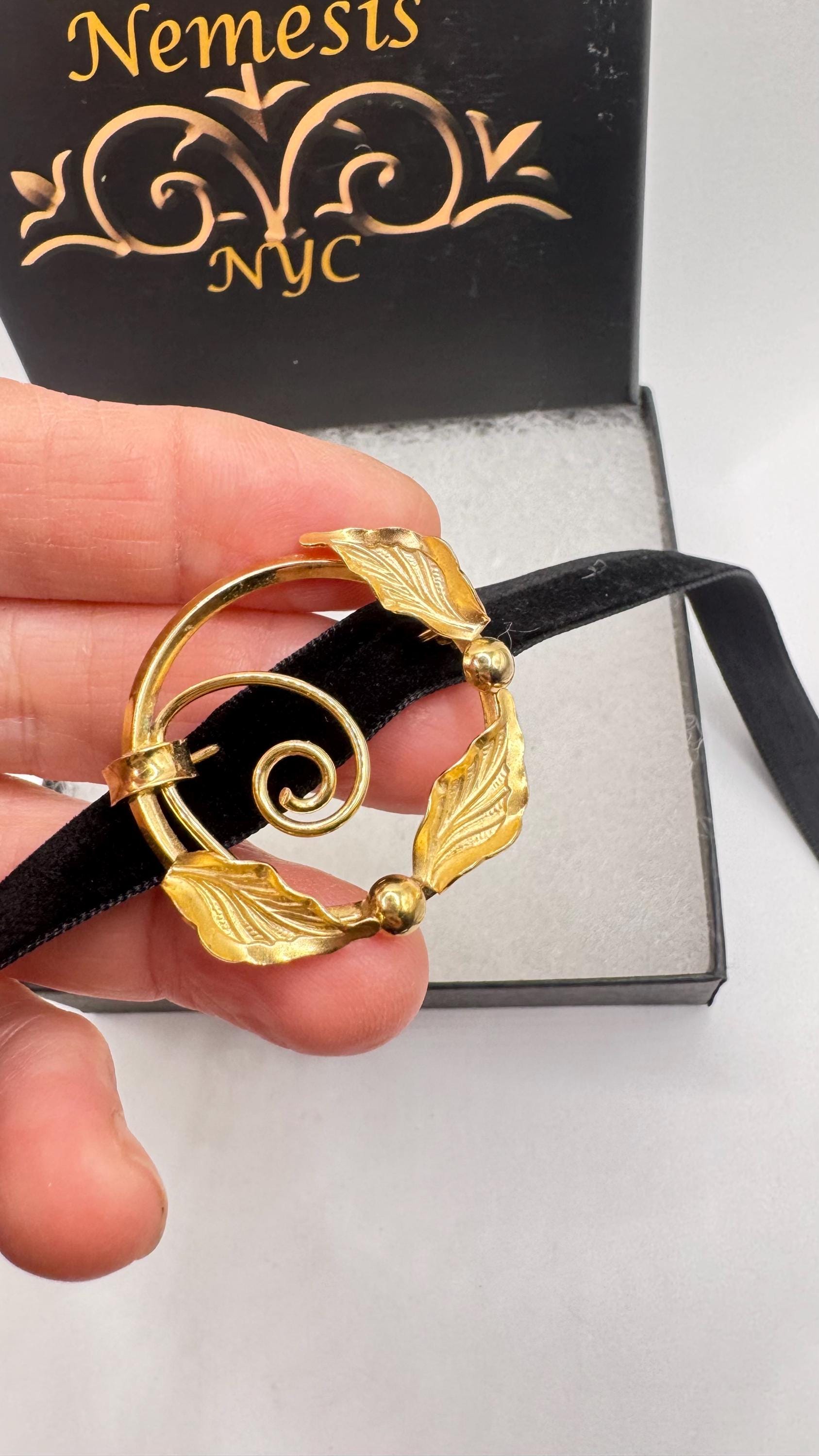 Vintage Flower Gold filled Brooch Pin