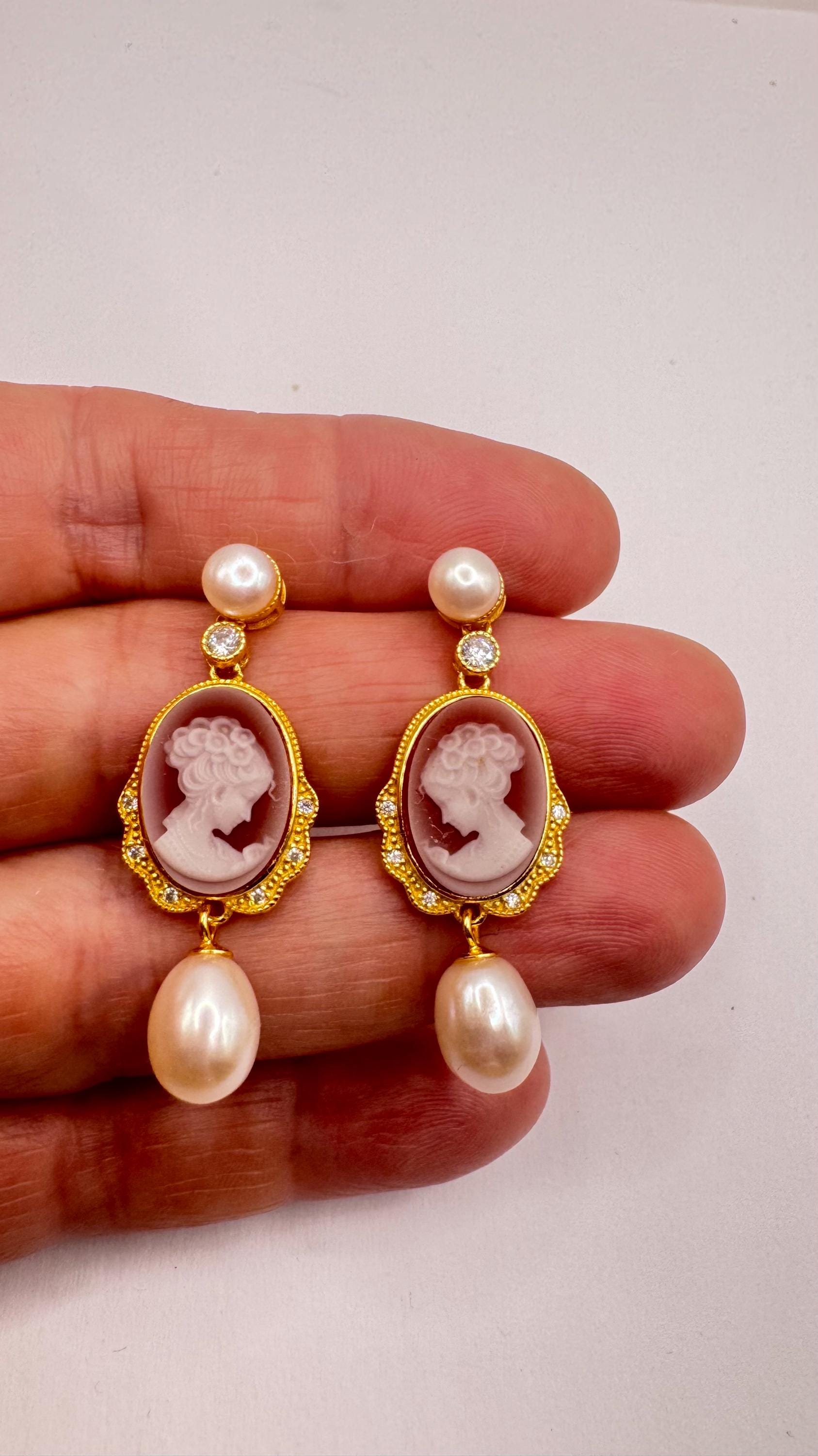 Vintage Cameo Yellow Gold 925 Sterling Silver dangle Earrings