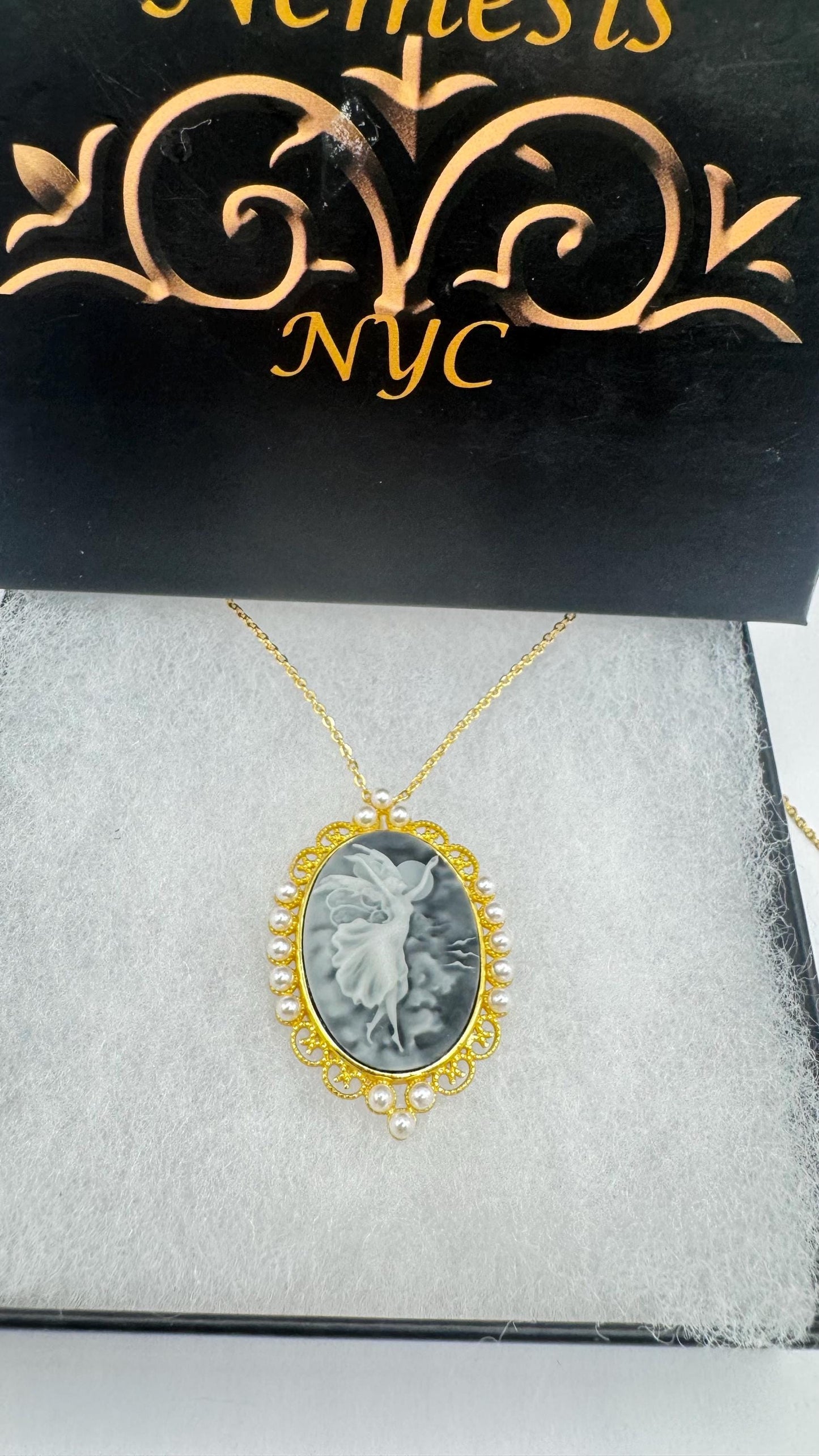 Vintage Carved Cameo Yellow Gold 925 Sterling Silver Necklace Choker pin brooch