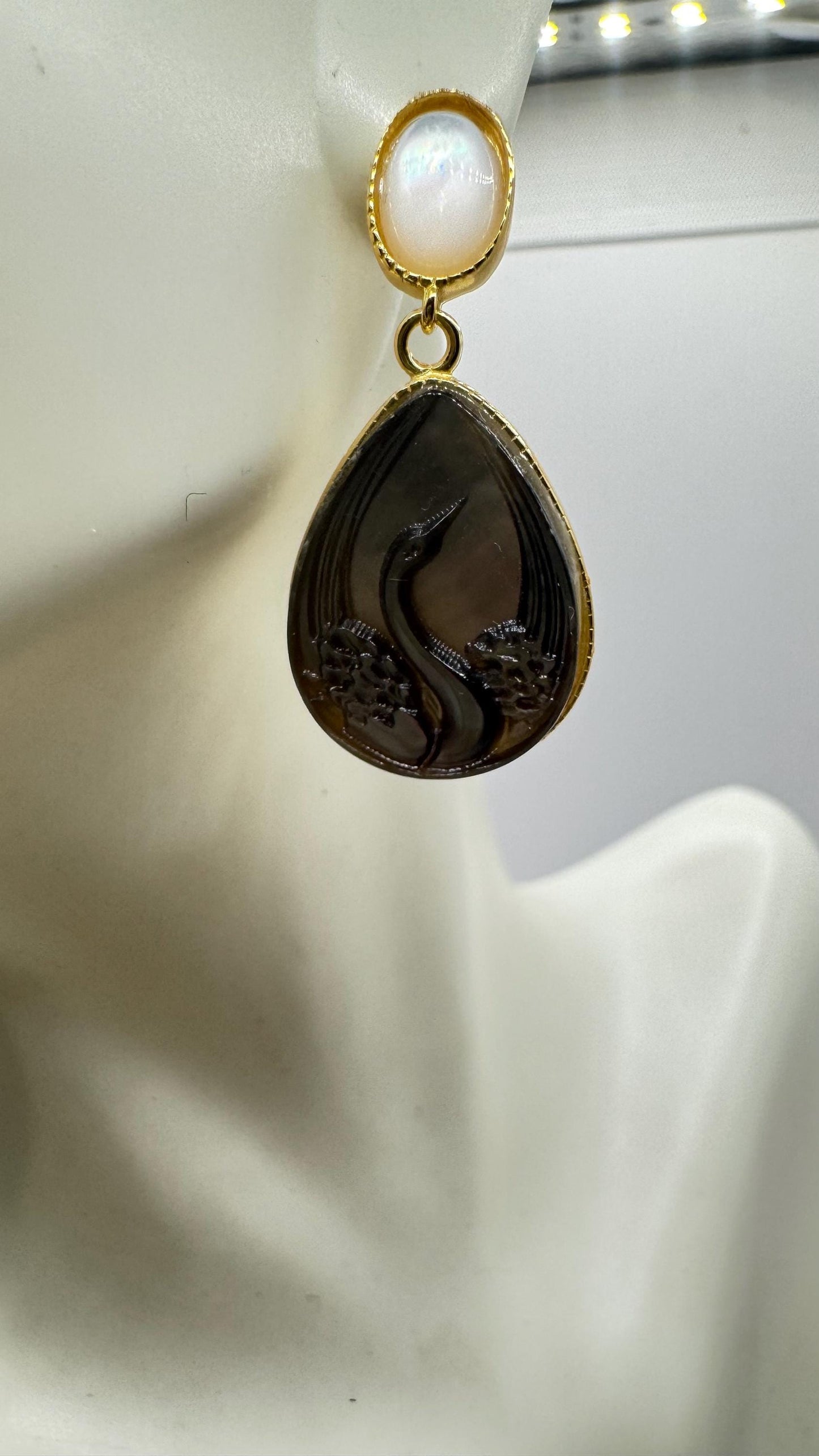 Vintage Carved Swan Cameo Carved 925 Sterling Silver Rainbow Abalone Chandelier Drop Earrings