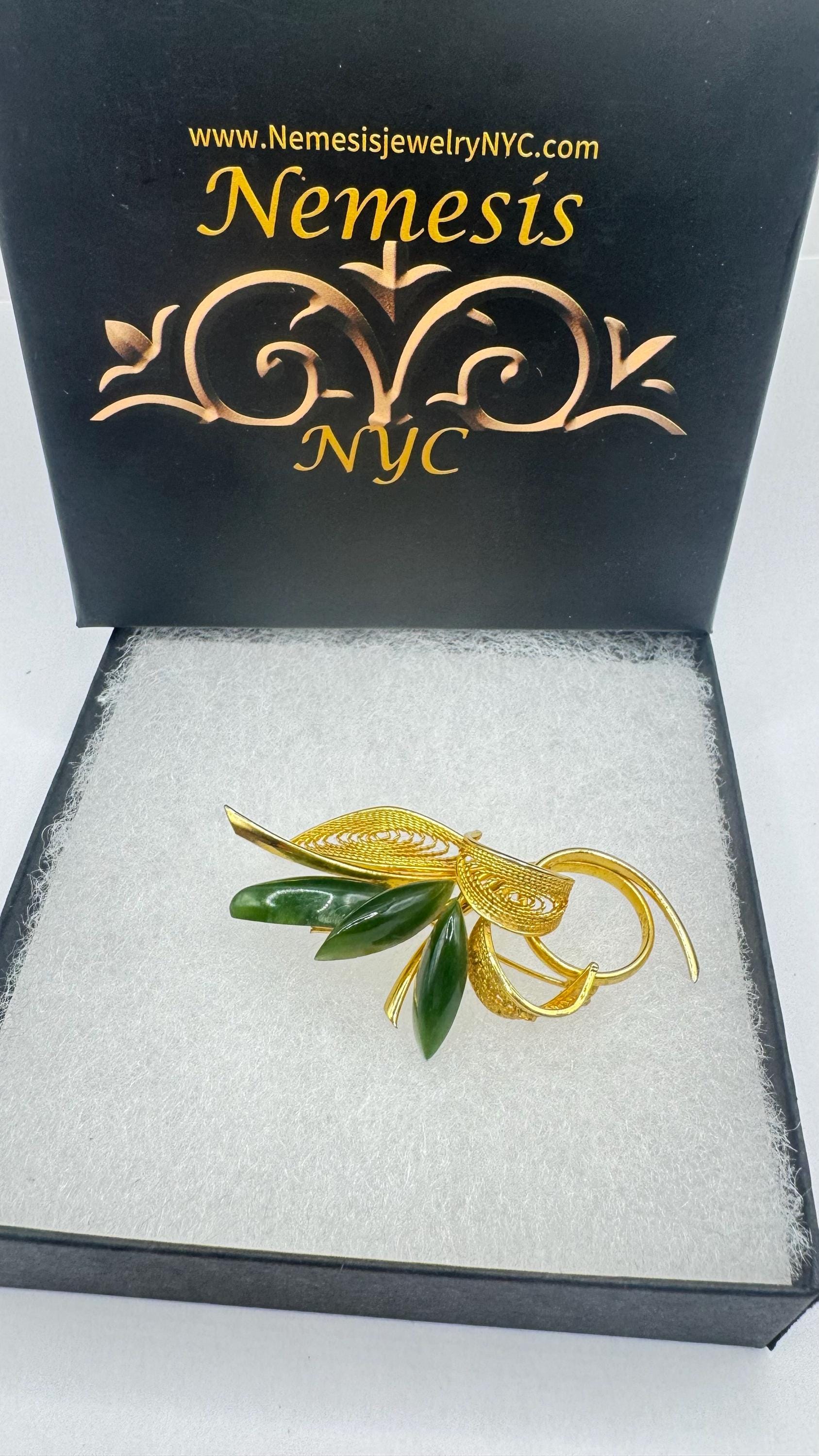 Vintage Green Jade Yellow Gold Filled Brooch Pin