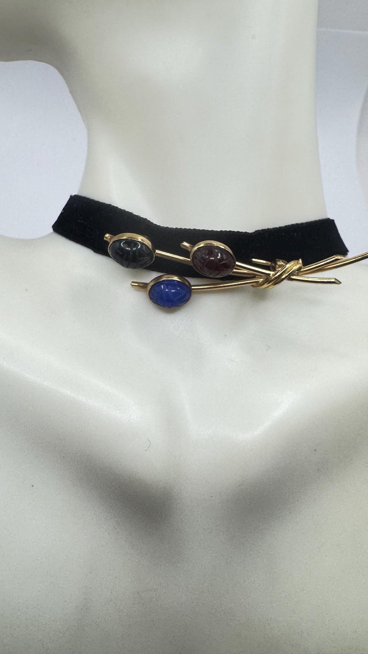 Vintage Scarab Carved Yellow Gold Filled Brooch Pin