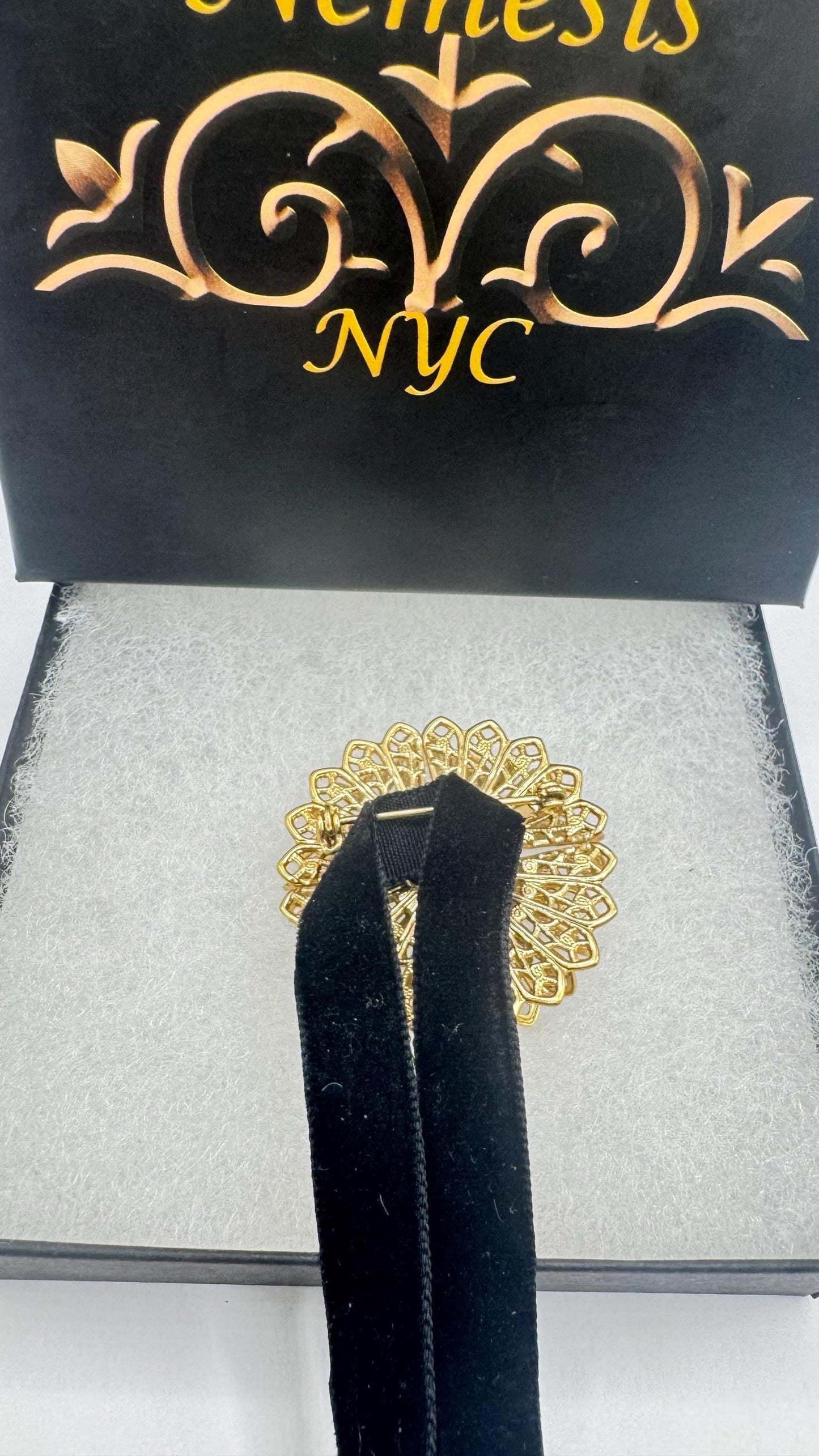 Vintage Goldstone Yellow Gold Filled Brooch Pin