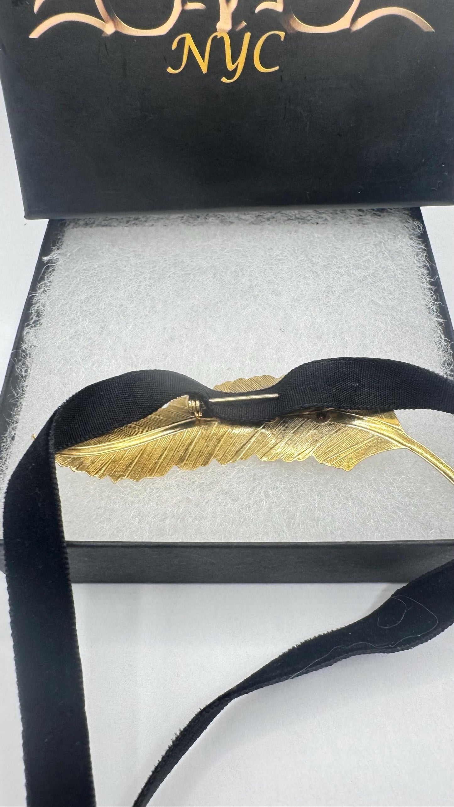 Vintage Goldstone Yellow Gold Filled Brooch Pin