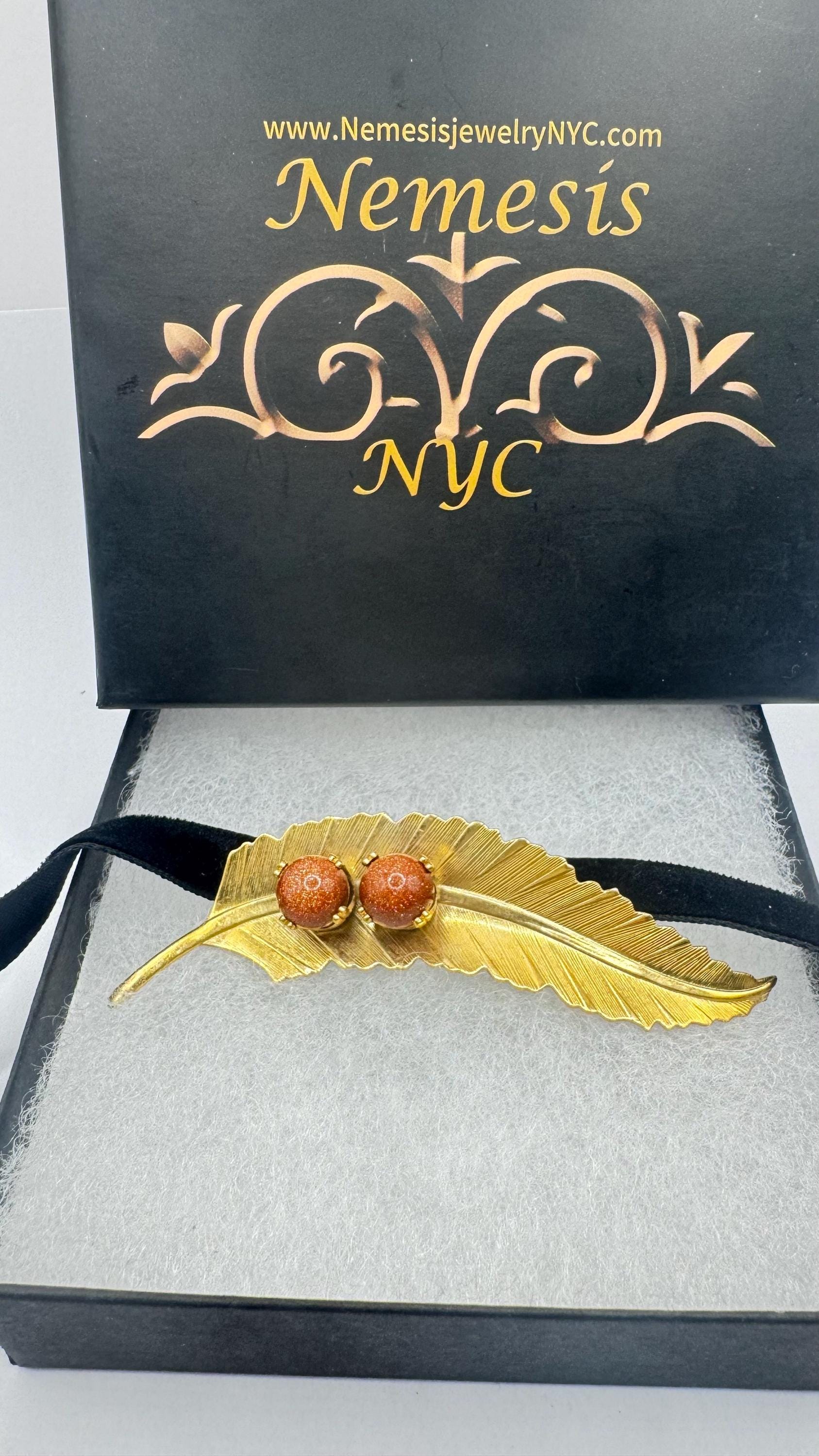 Vintage Goldstone Yellow Gold Filled Brooch Pin