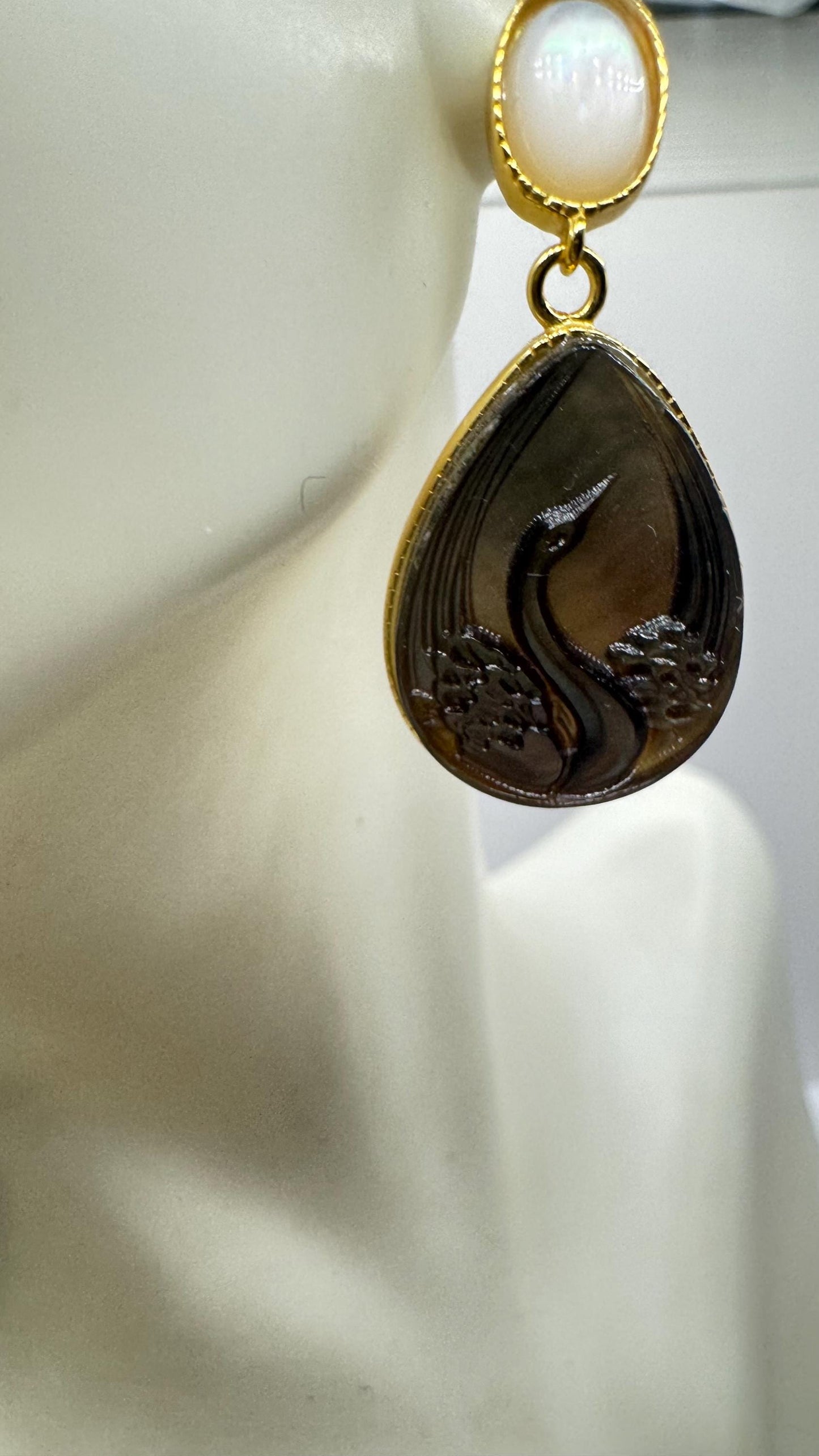 Vintage Carved Swan Cameo Carved 925 Sterling Silver Rainbow Abalone Chandelier Drop Earrings