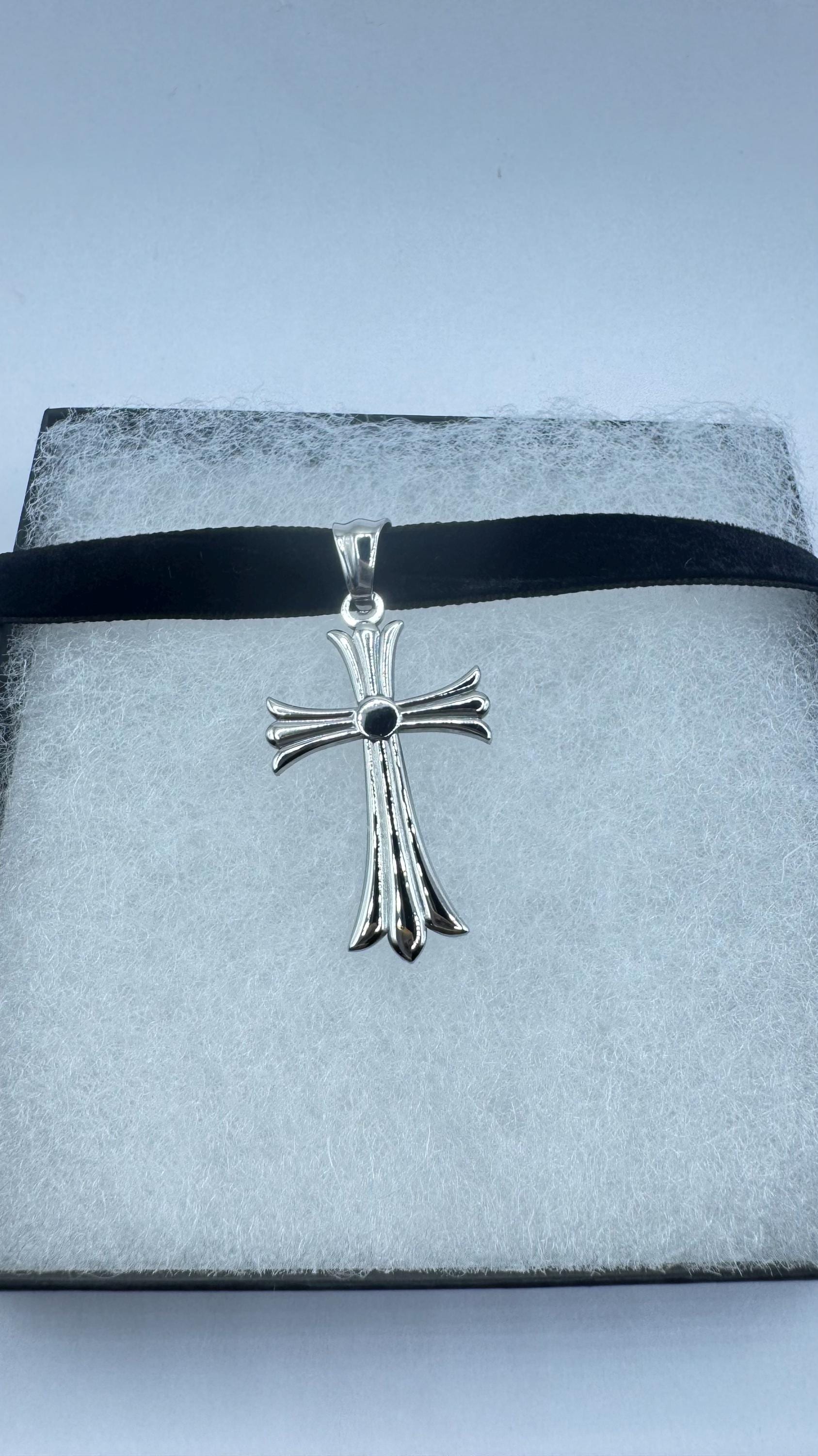Vintage Celtic Silver Stainless Steel Cross Pendant Necklace Velvet Choker