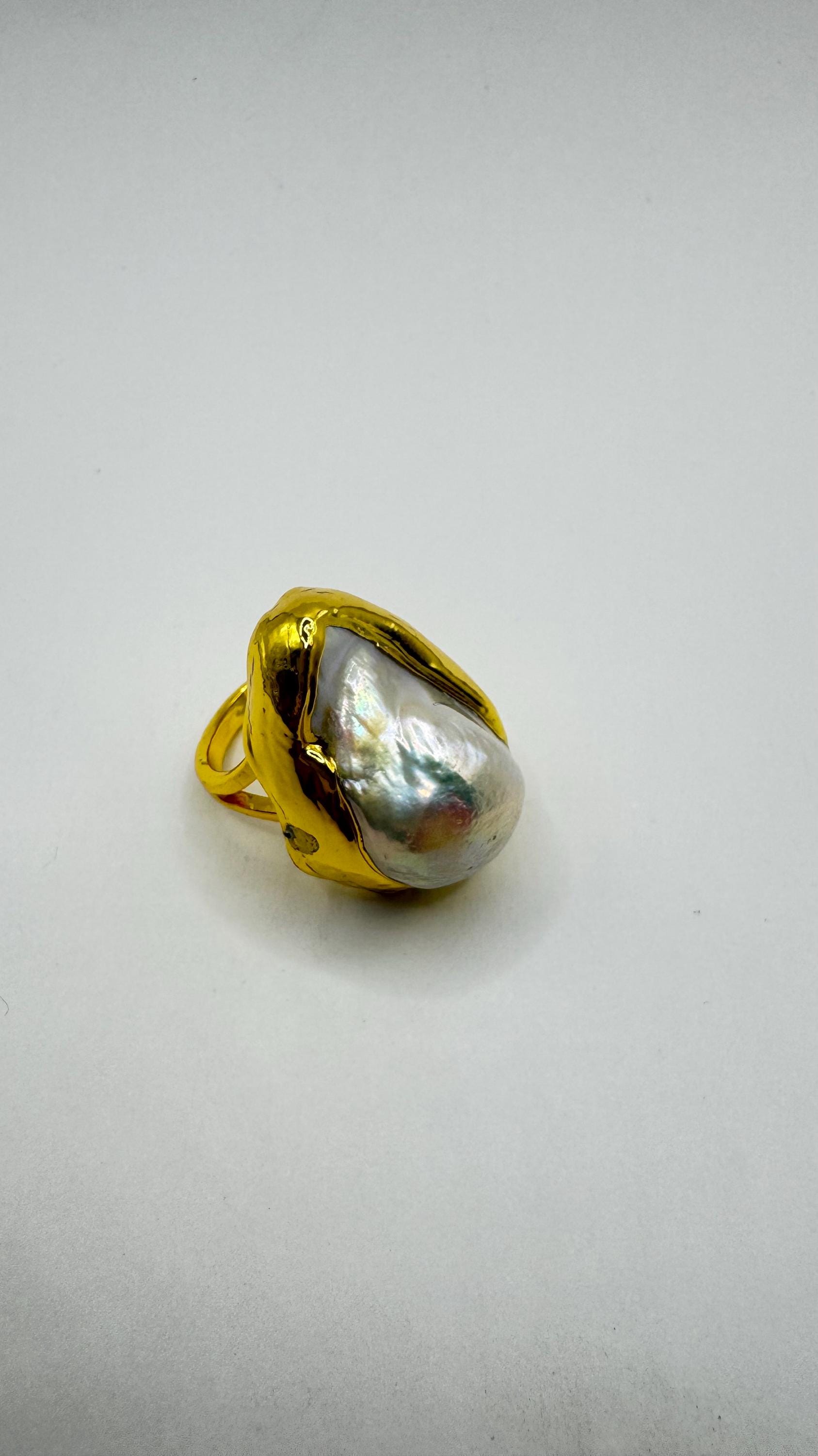 Vintage Biwa Pearl Ring Golden 925 Sterling Silver Cocktail Statement Adjustable