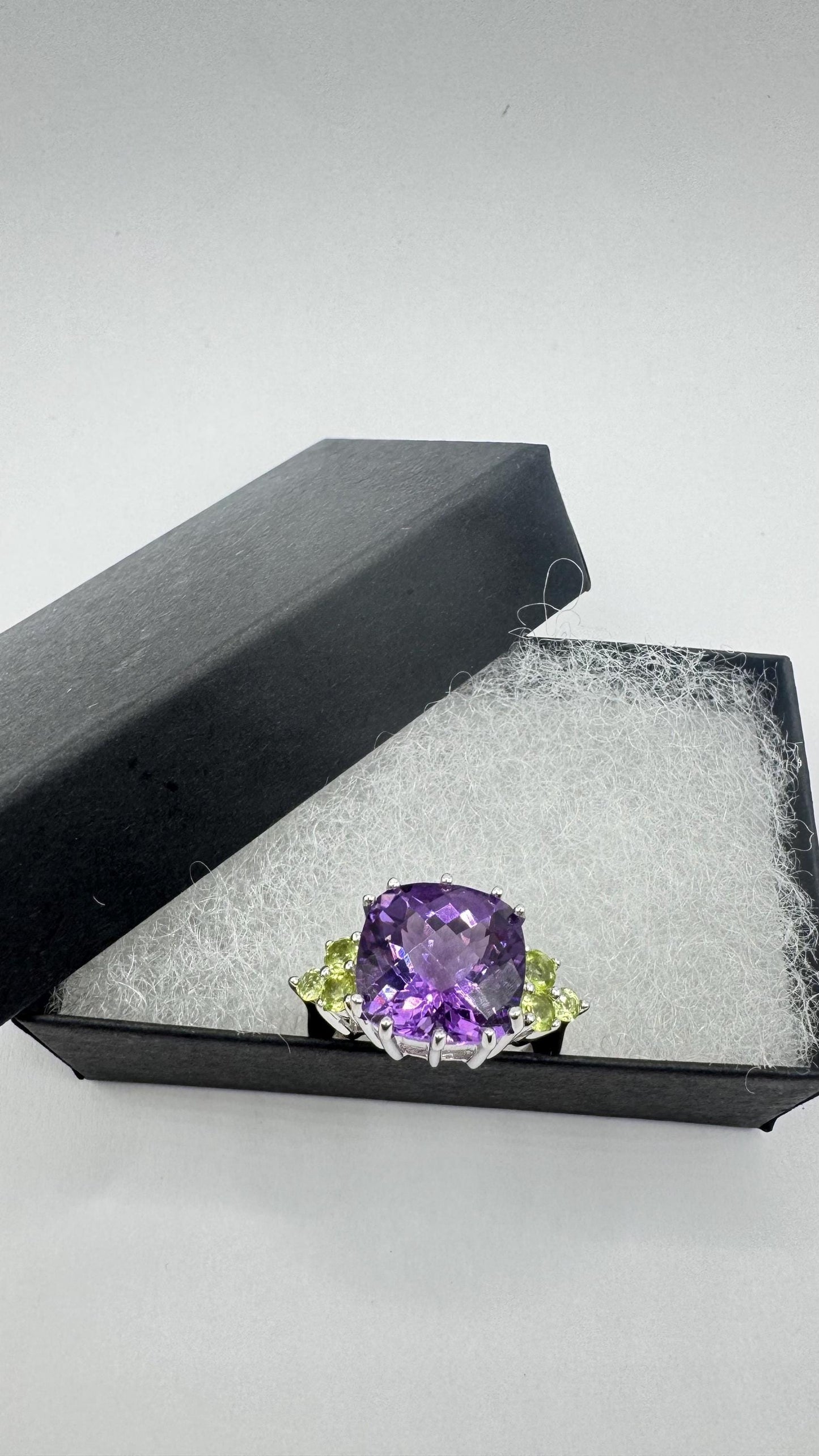 Vintage Purple Amethyst Peridot Cocktail Ring Deco 925 Sterling Silver