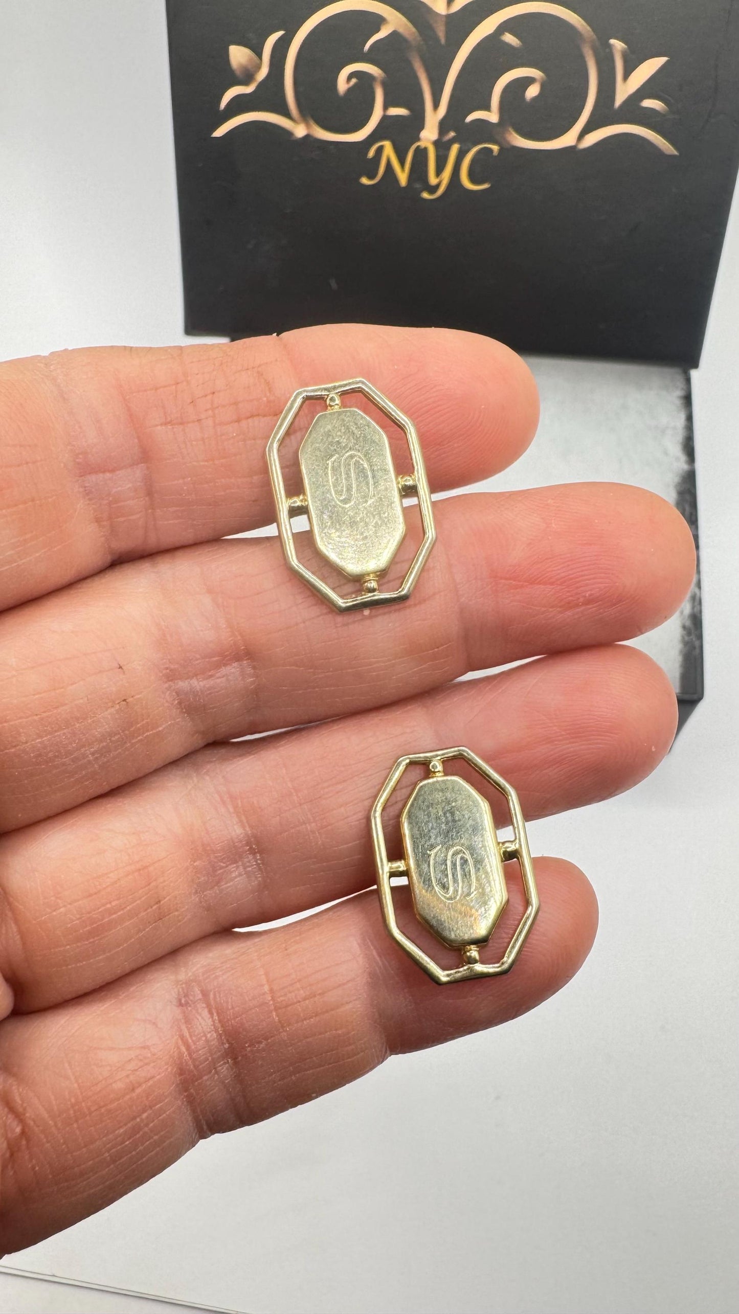Vintage Golden Monogram R Innitial Cuff Links