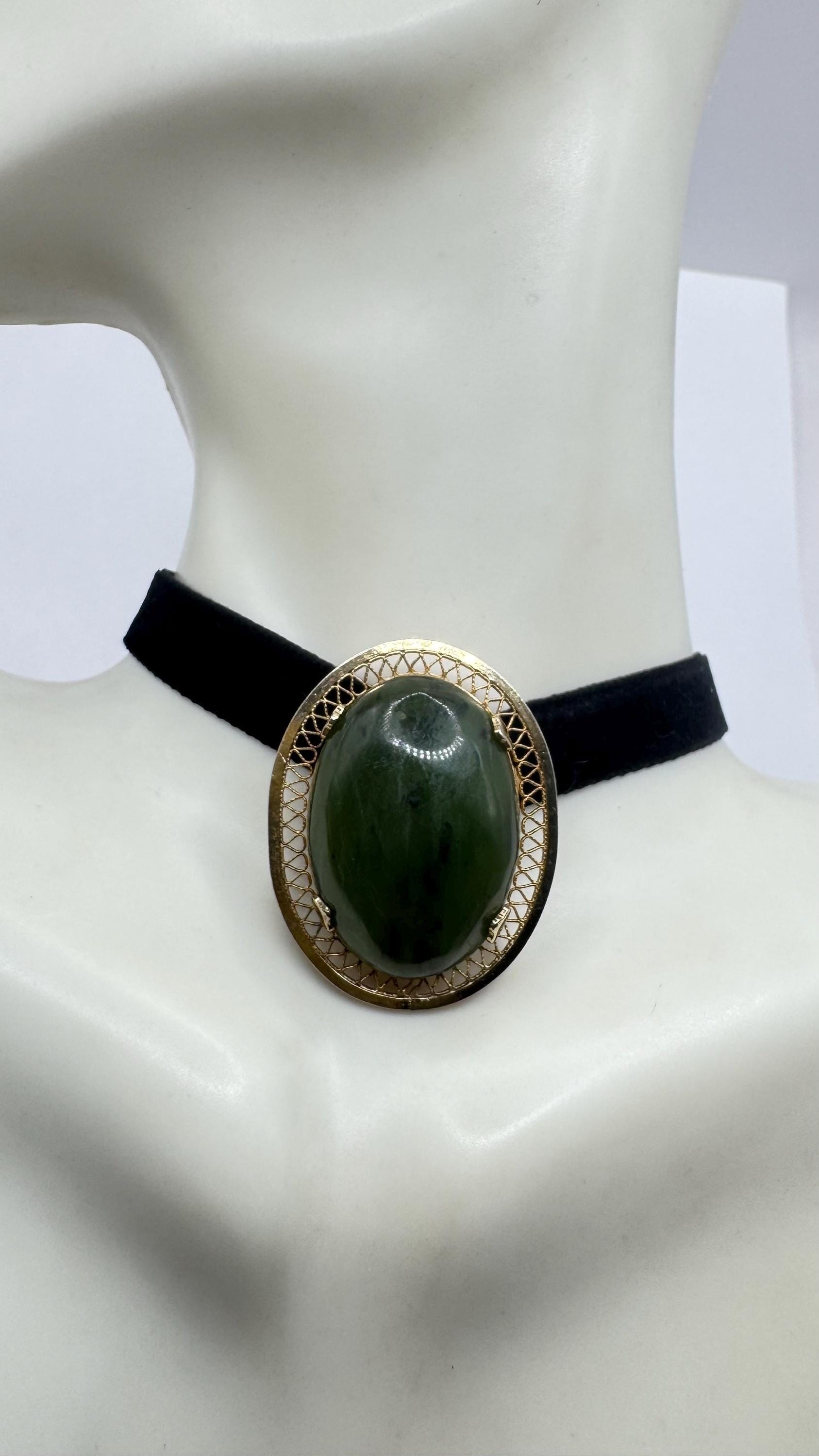 Vintage Green Jade Yellow Gold Filled Brooch Pin