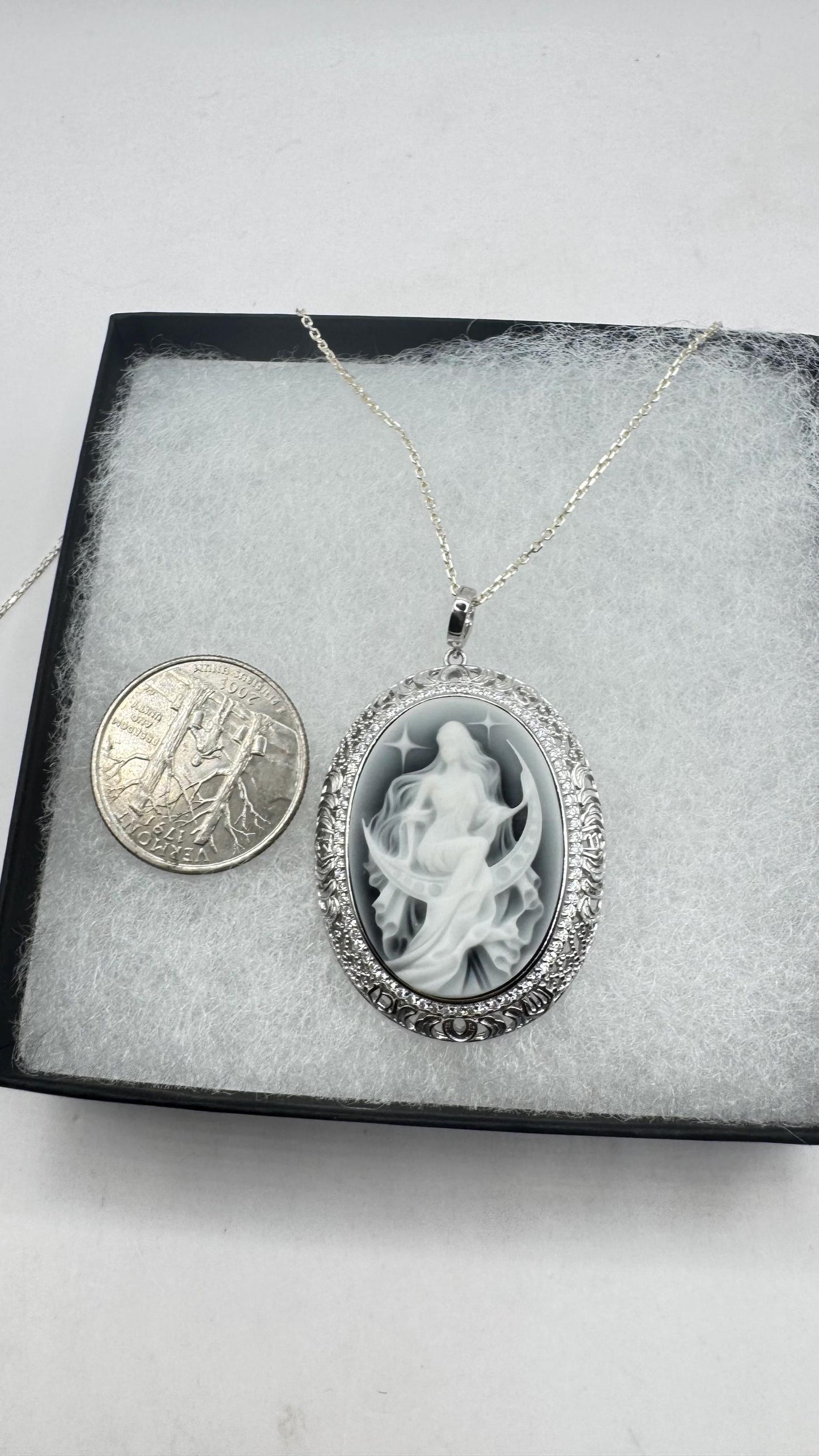 Vintage Genuine Pearl Black Onyx Cameo Sterling Silver Necklace Choker