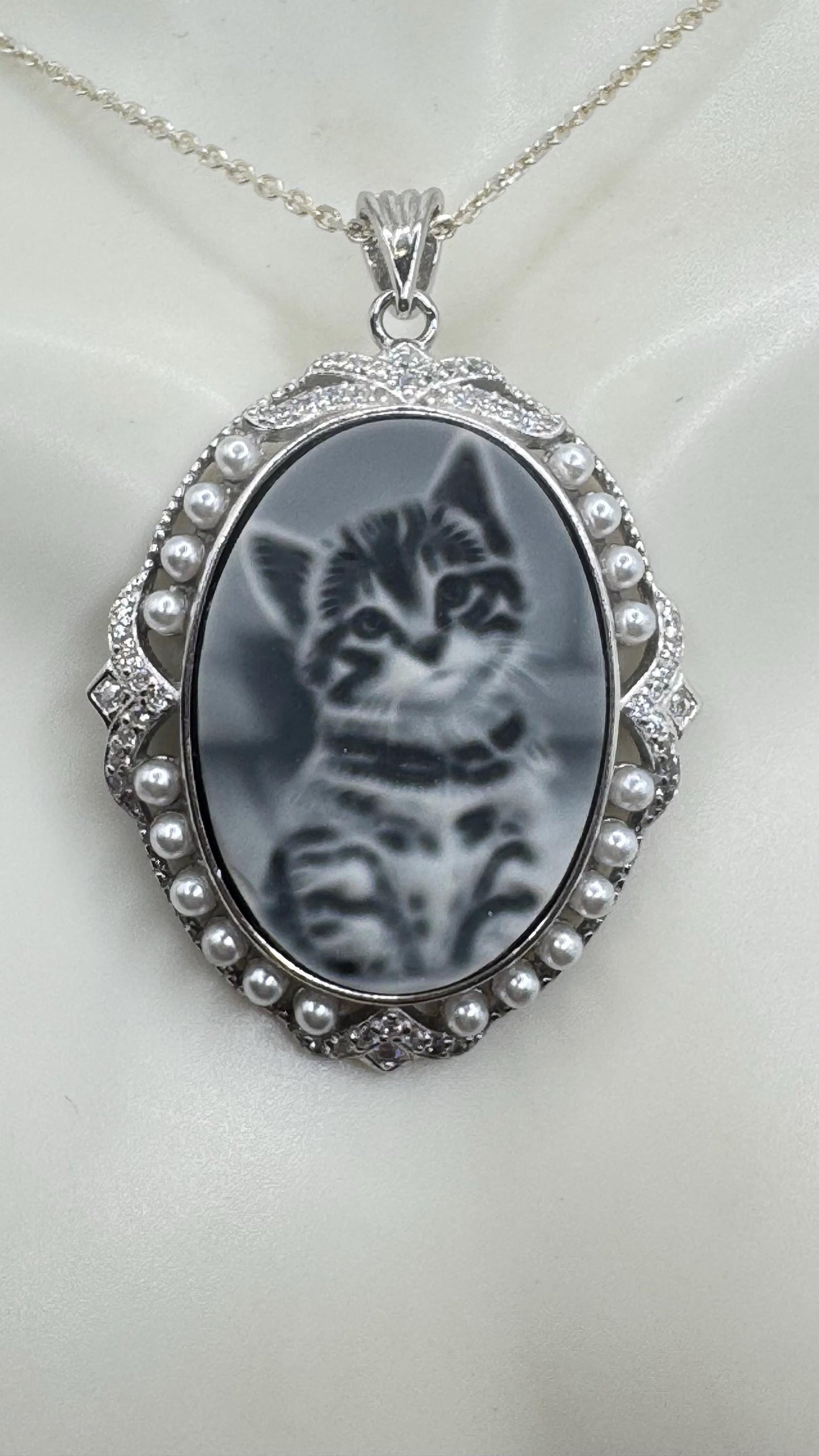 Vintage Genuine Pearl Black Onyx Cameo Sterling Silver Necklace Choker