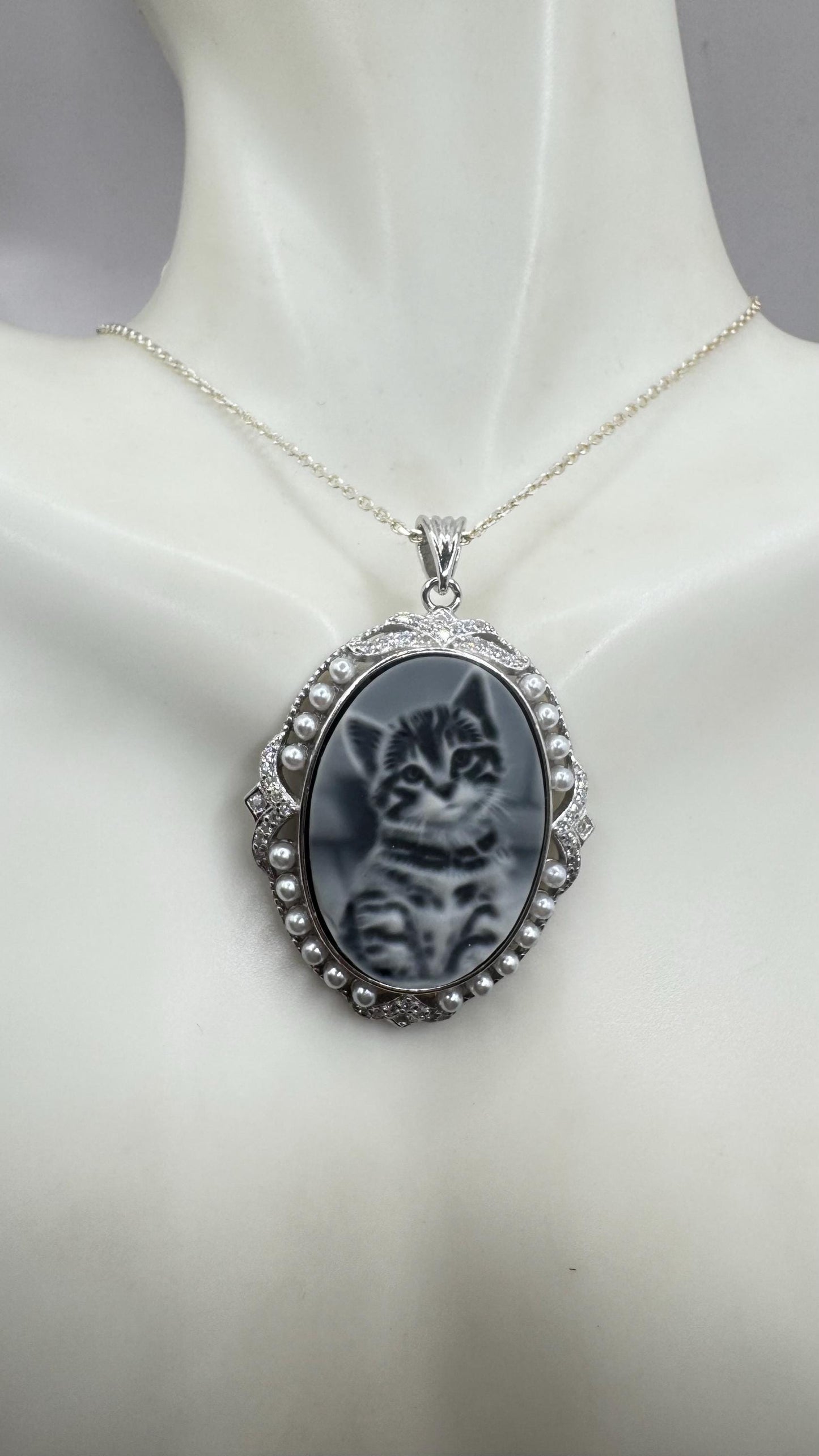 Vintage Genuine Pearl Black Onyx Cameo Sterling Silver Necklace Choker