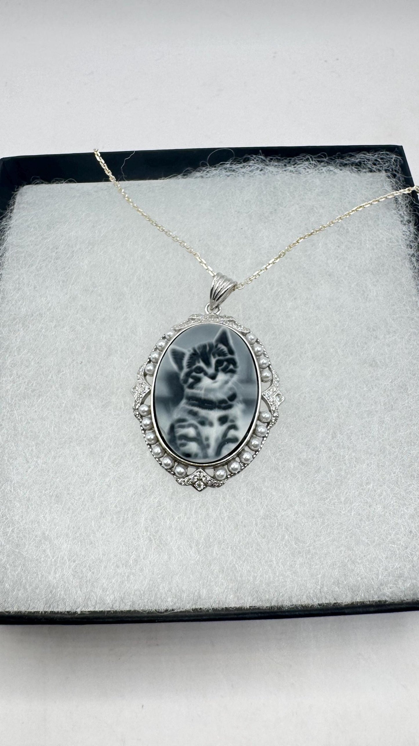 Vintage Genuine Pearl Black Onyx Cameo Sterling Silver Necklace Choker