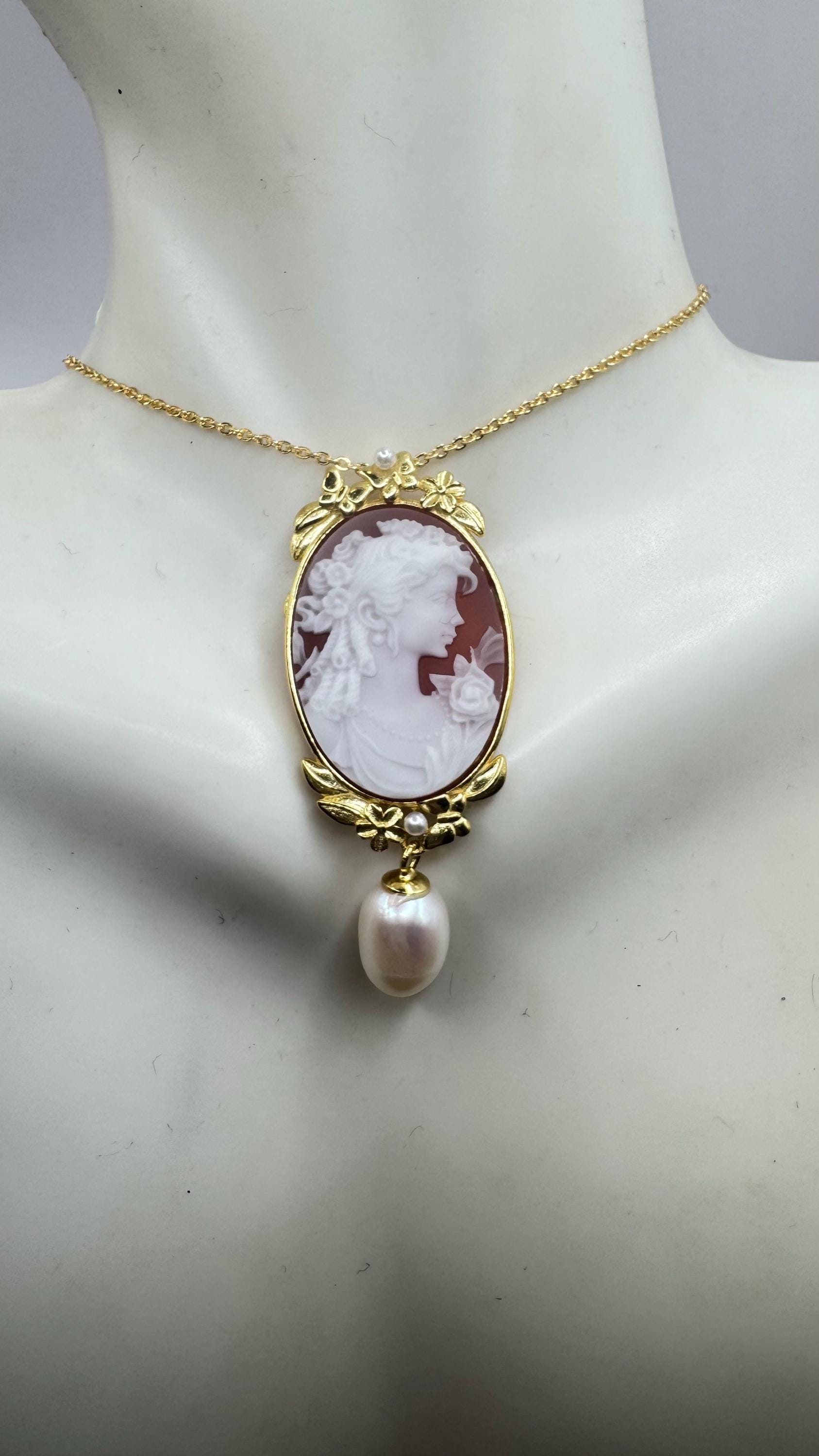 Vintage Carved Cameo Yellow Gold 925 Sterling Silver Necklace Choker pin brooch