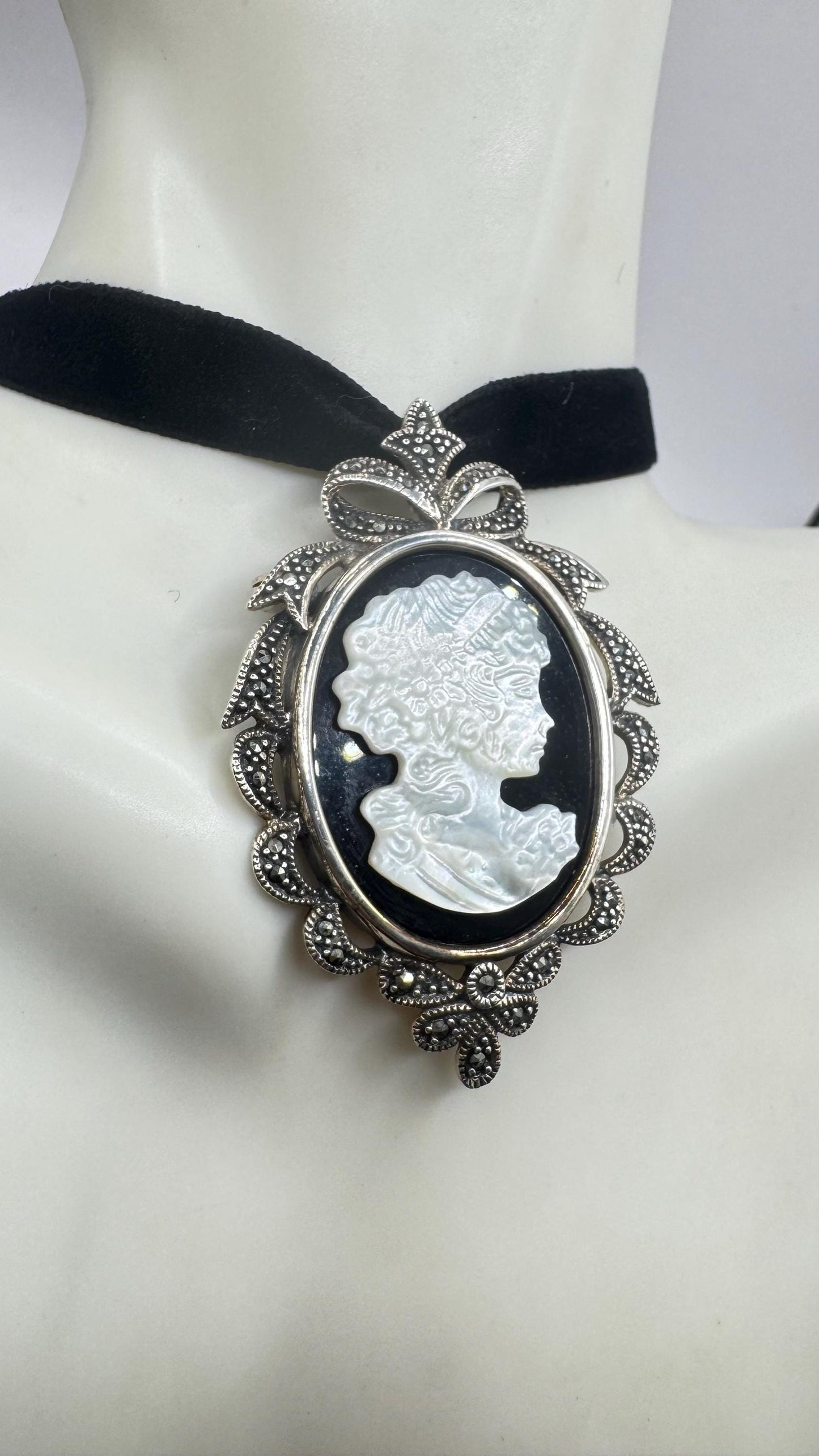 Vintage Abalone Black Onyx Cameo 925 Sterling silver Marcasite Necklace Pin Choker