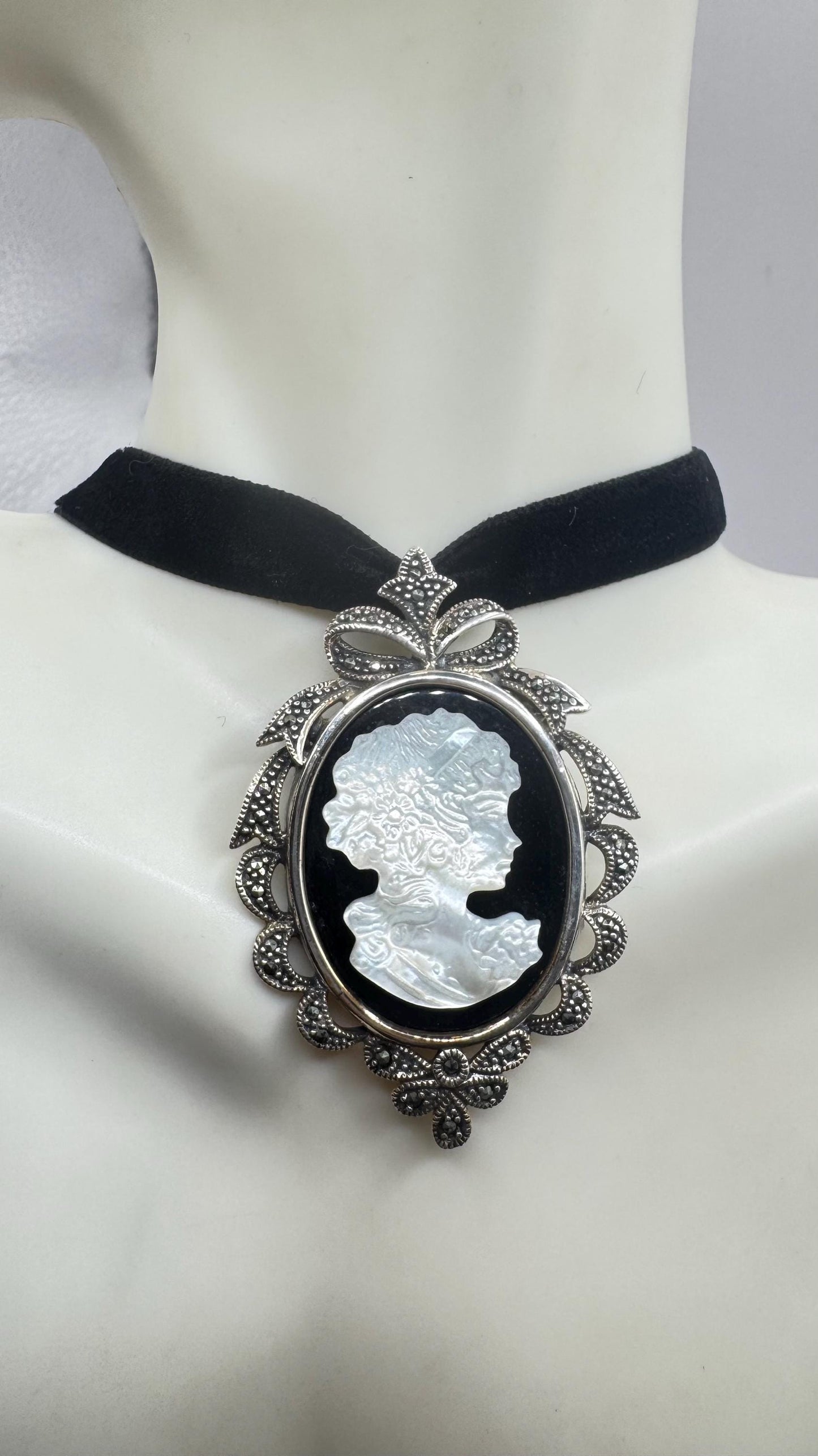 Vintage Abalone Black Onyx Cameo 925 Sterling silver Marcasite Necklace Pin Choker