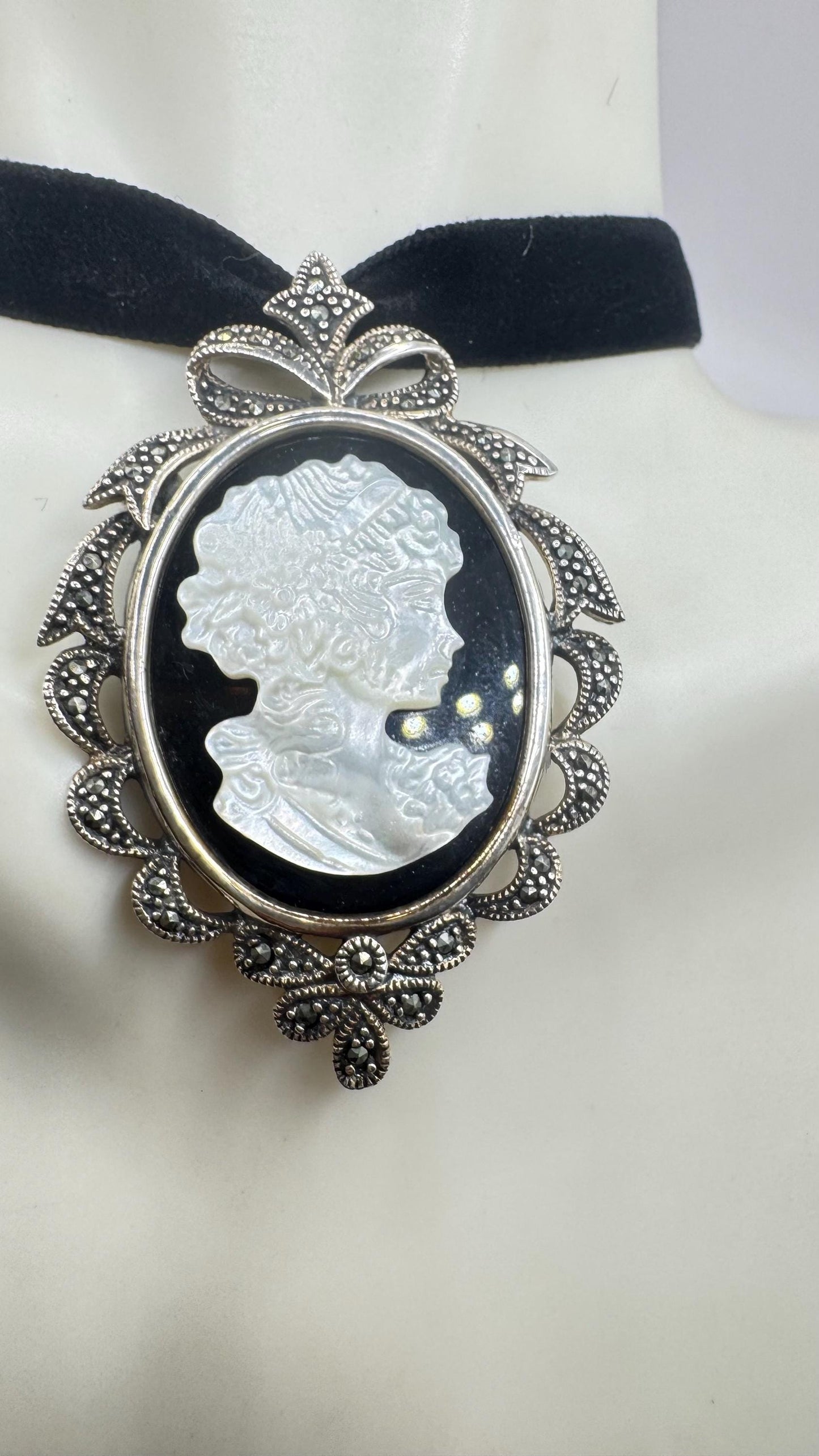 Vintage Abalone Black Onyx Cameo 925 Sterling silver Marcasite Necklace Pin Choker