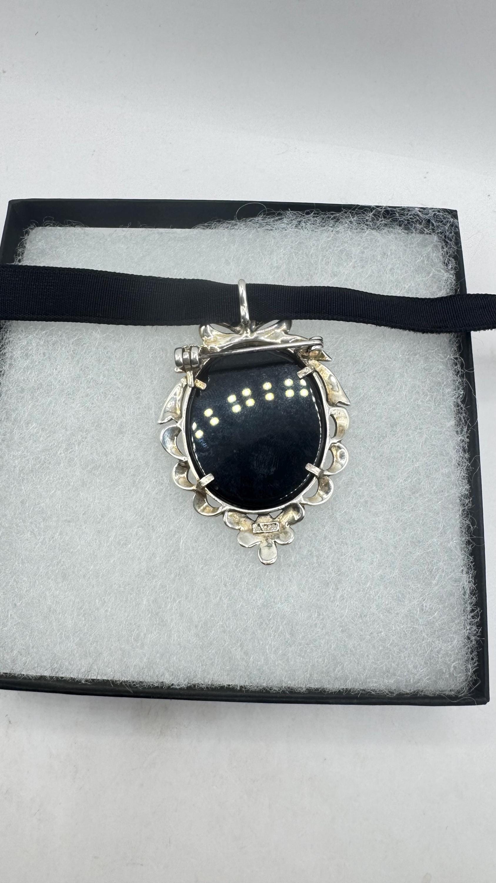 Vintage Abalone Black Onyx Cameo 925 Sterling silver Marcasite Necklace Pin Choker