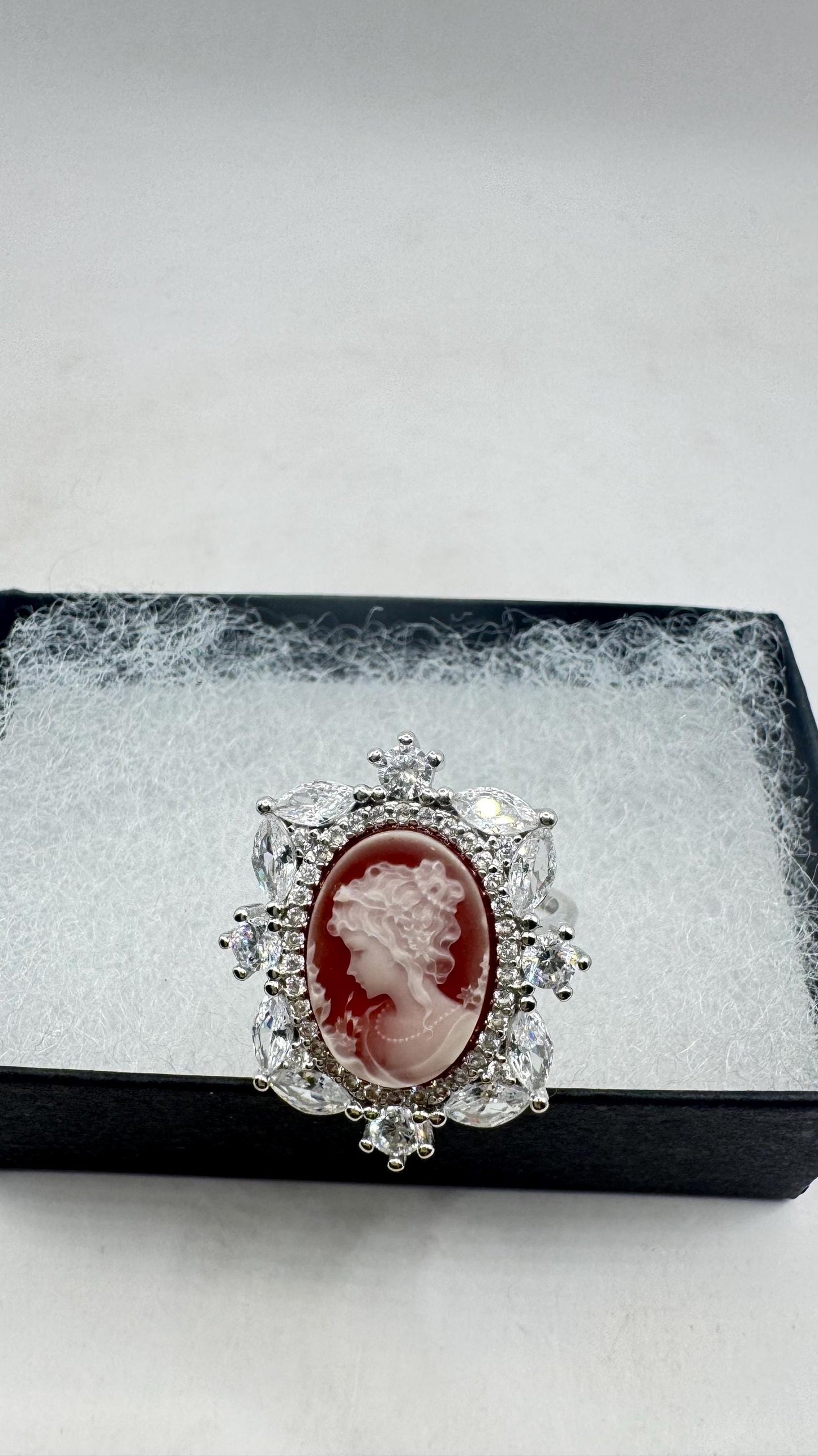 Vintage Cameo 925 Sterling Silver Cocktail Ring