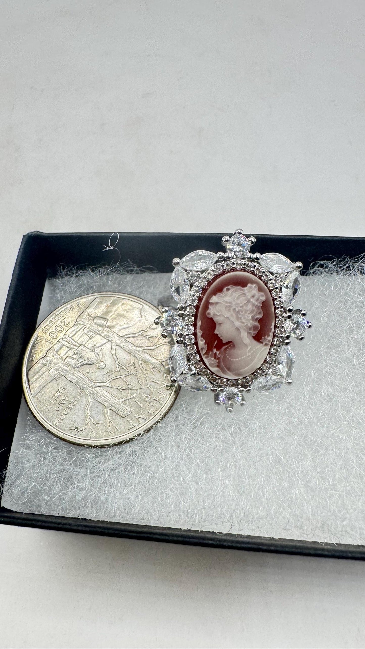 Vintage Cameo 925 Sterling Silver Cocktail Ring